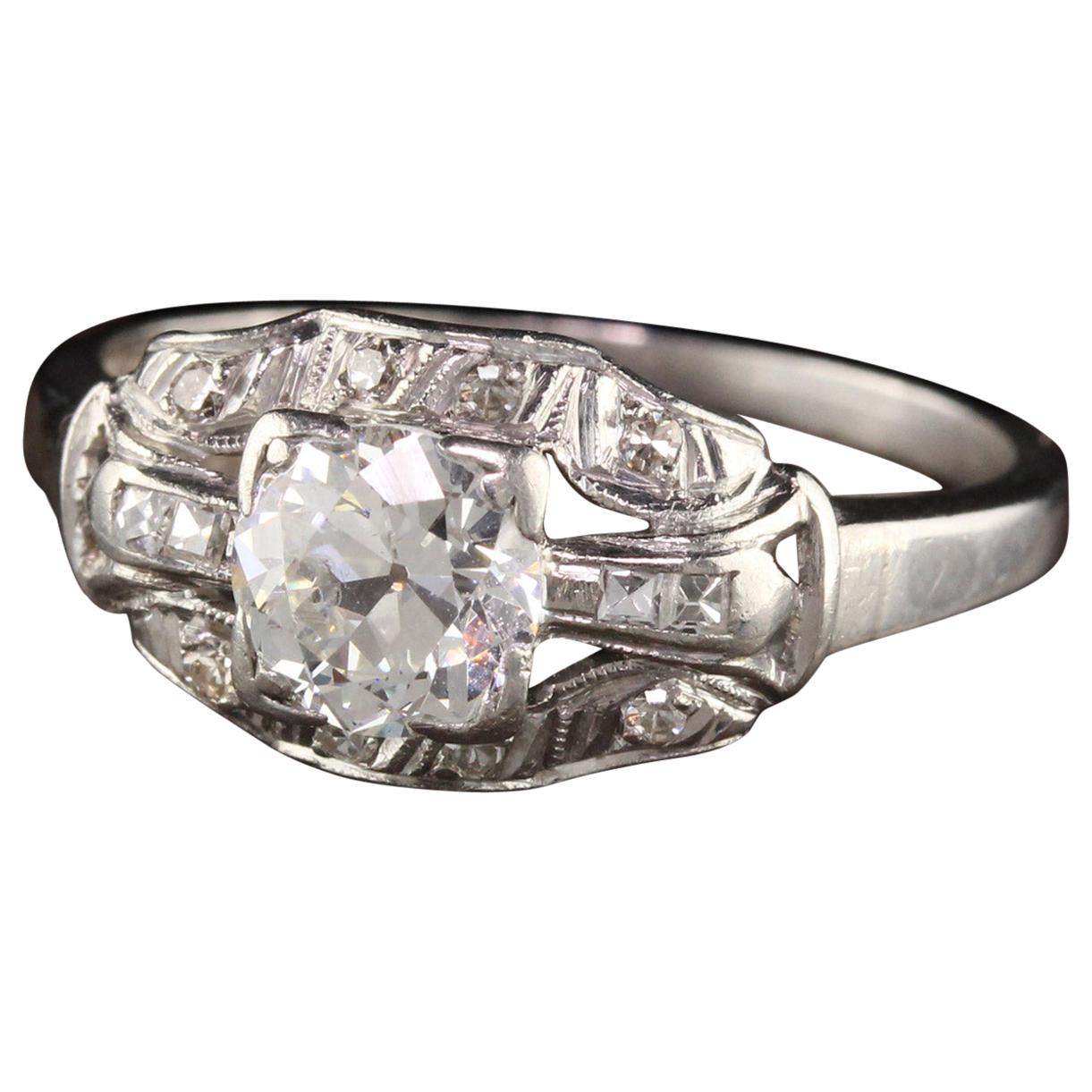 Anello di fidanzamento antico Art Deco in platino con diamante europeo taglio francese