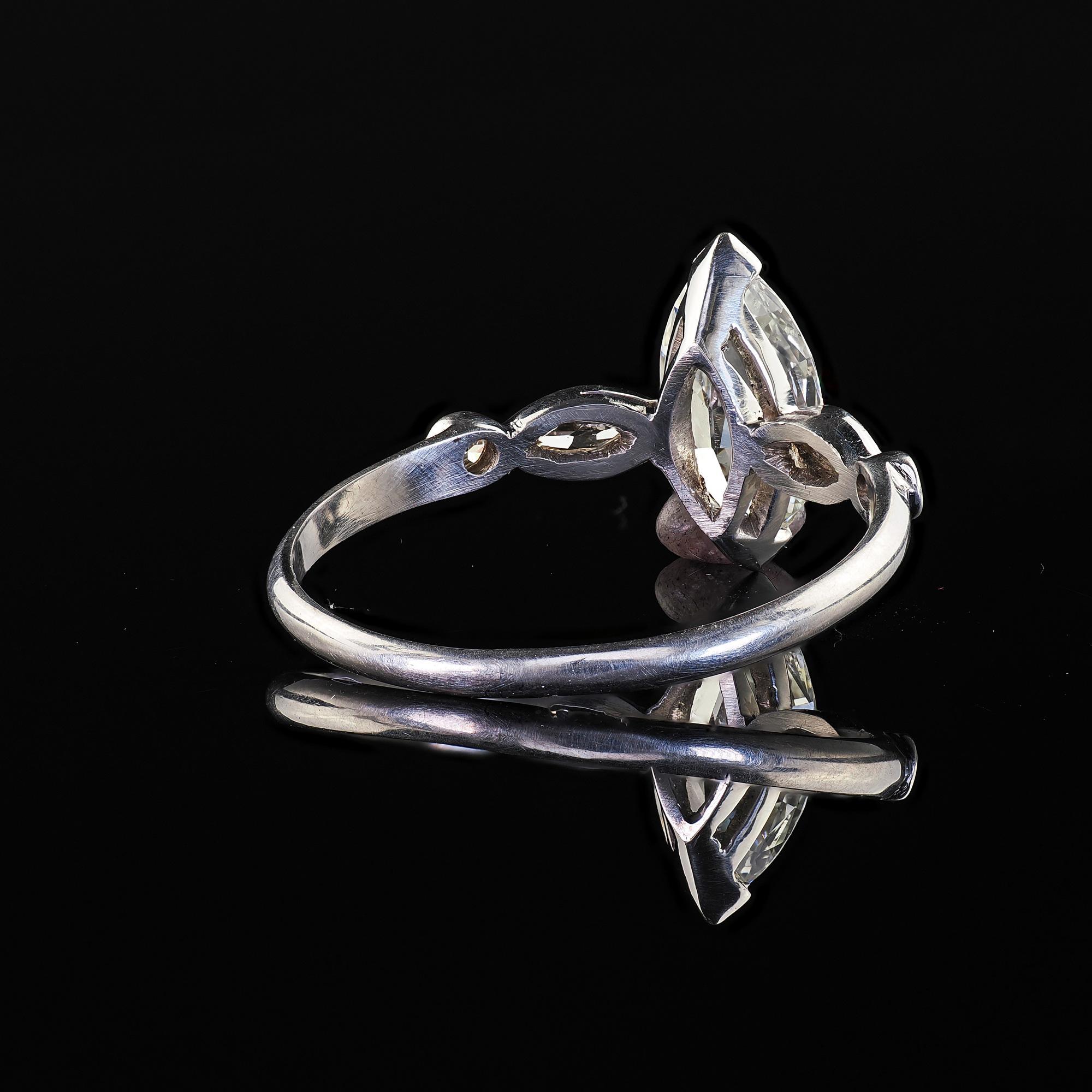 Bague de fiançailles Art déco ancienne en platine avec diamant taille marquise ancienne - GIA en vente 4
