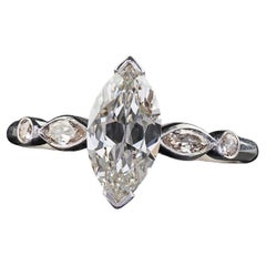 Anello di fidanzamento antico in platino Art Deco con diamanti taglio marquise - GIA