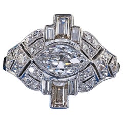 Bague de fiançailles Art déco ancienne en platine, diamants baguettes et marquises anciennes