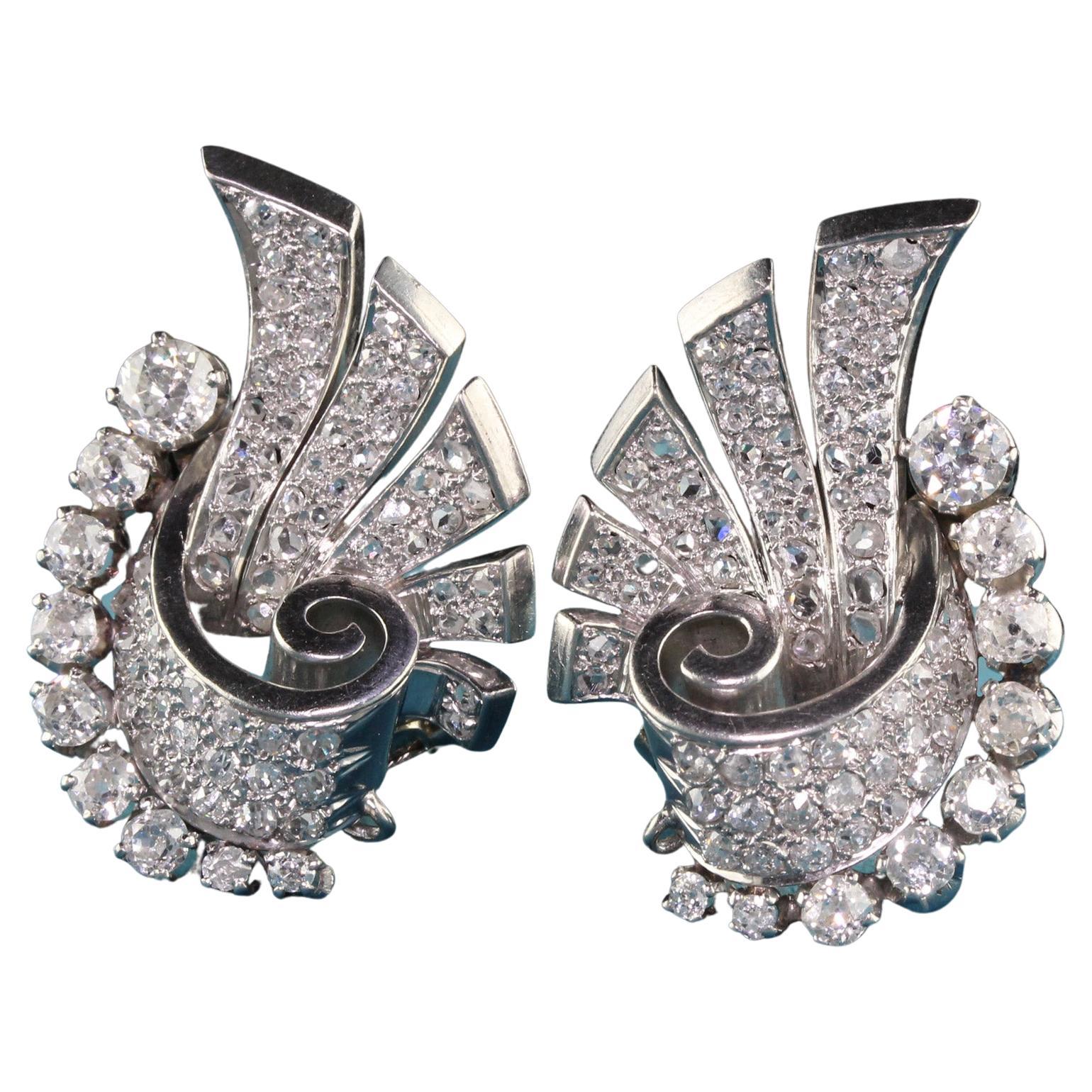 Boucles d'oreilles Art déco anciennes en platine avec diamants taille vieille mine et taille rose en vente