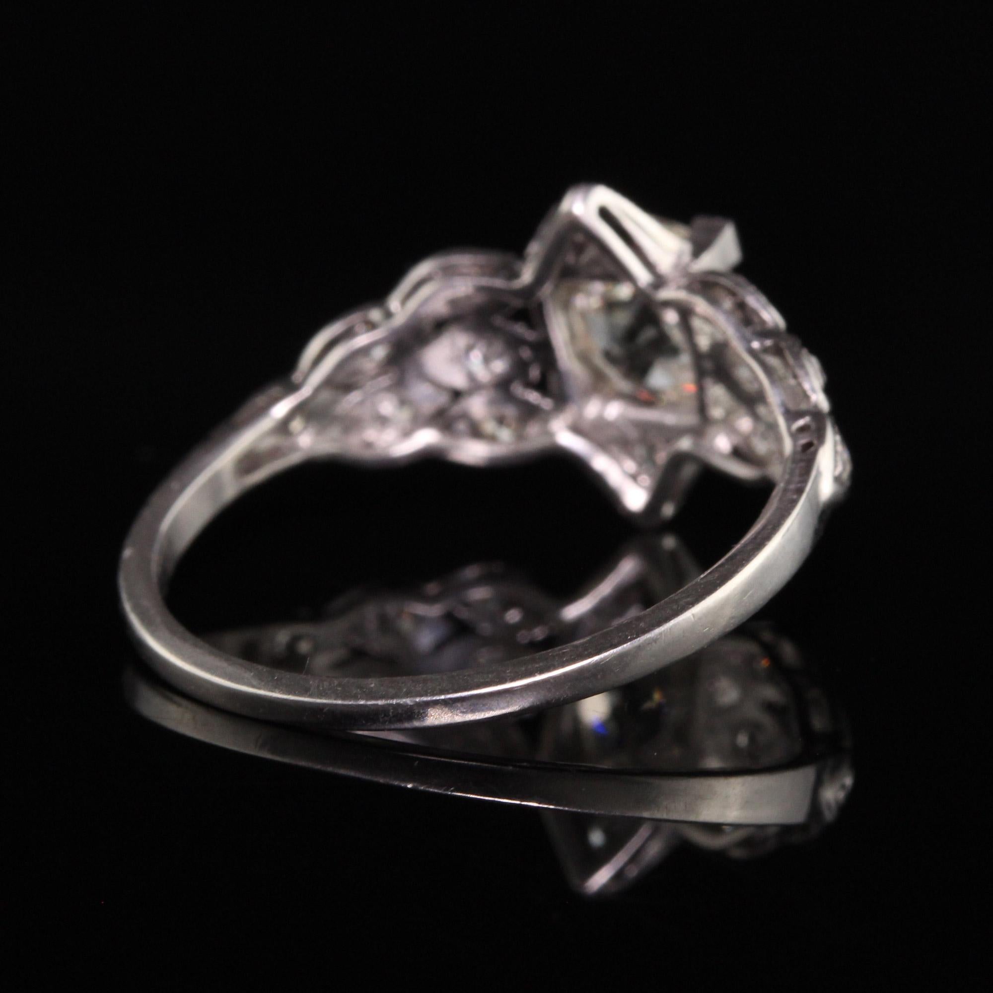 Antiker Art-déco-Verlobungsring aus Platin mit Diamant im alten Minenschliff (Alteuropäischer Brillantschliff) im Angebot