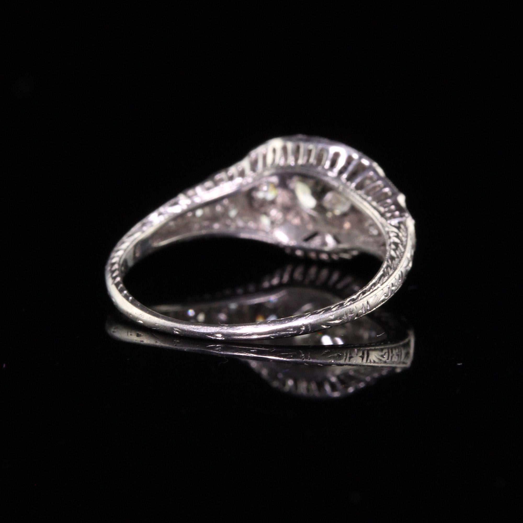 Antique Art Deco Platinum Old Mine Diamond Engagement Ring, GIA In Good Condition In Great Neck, NY