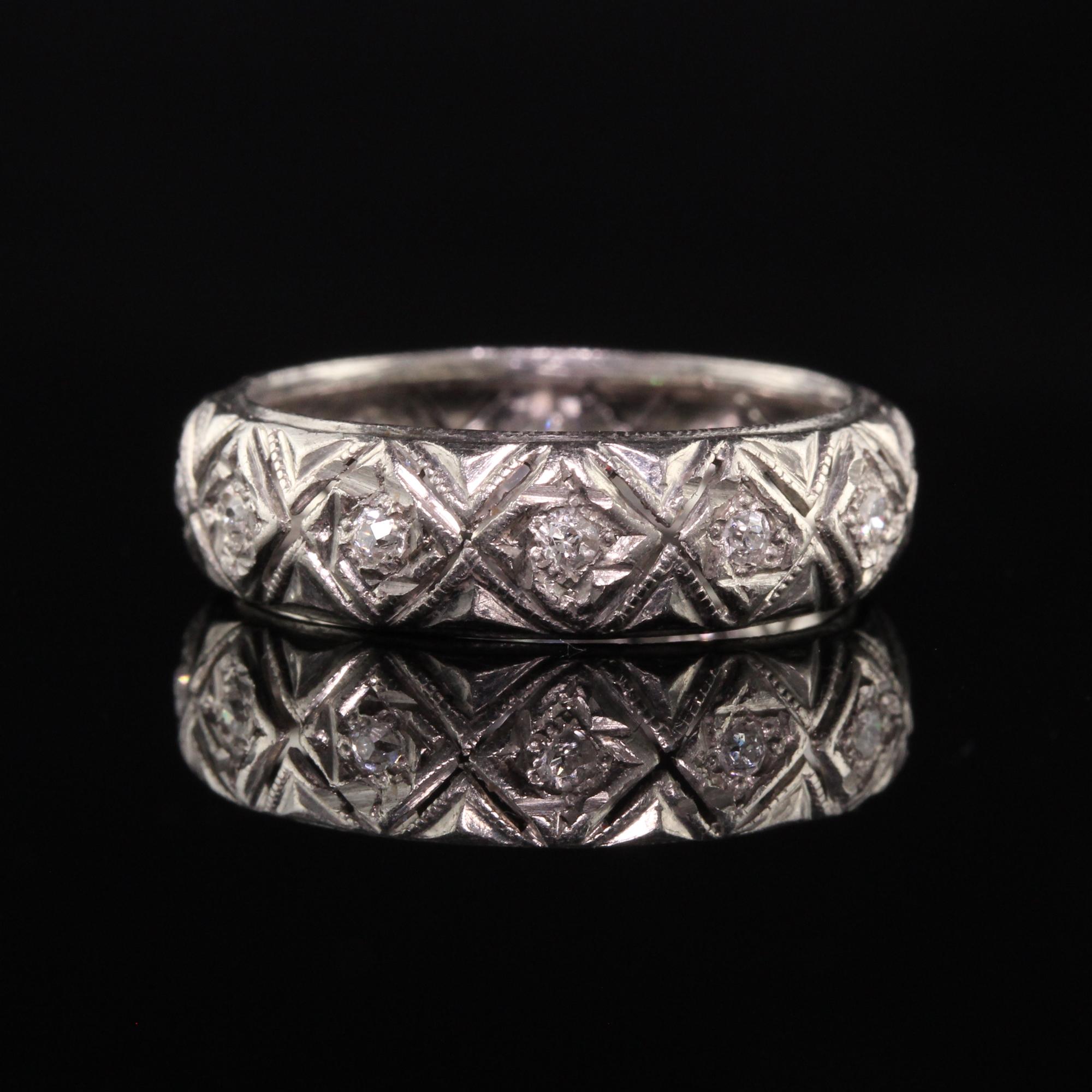Antique Art Deco Platinum Old Mine Diamond Eternity Wedding Band In Good Condition For Sale In Great Neck, NY