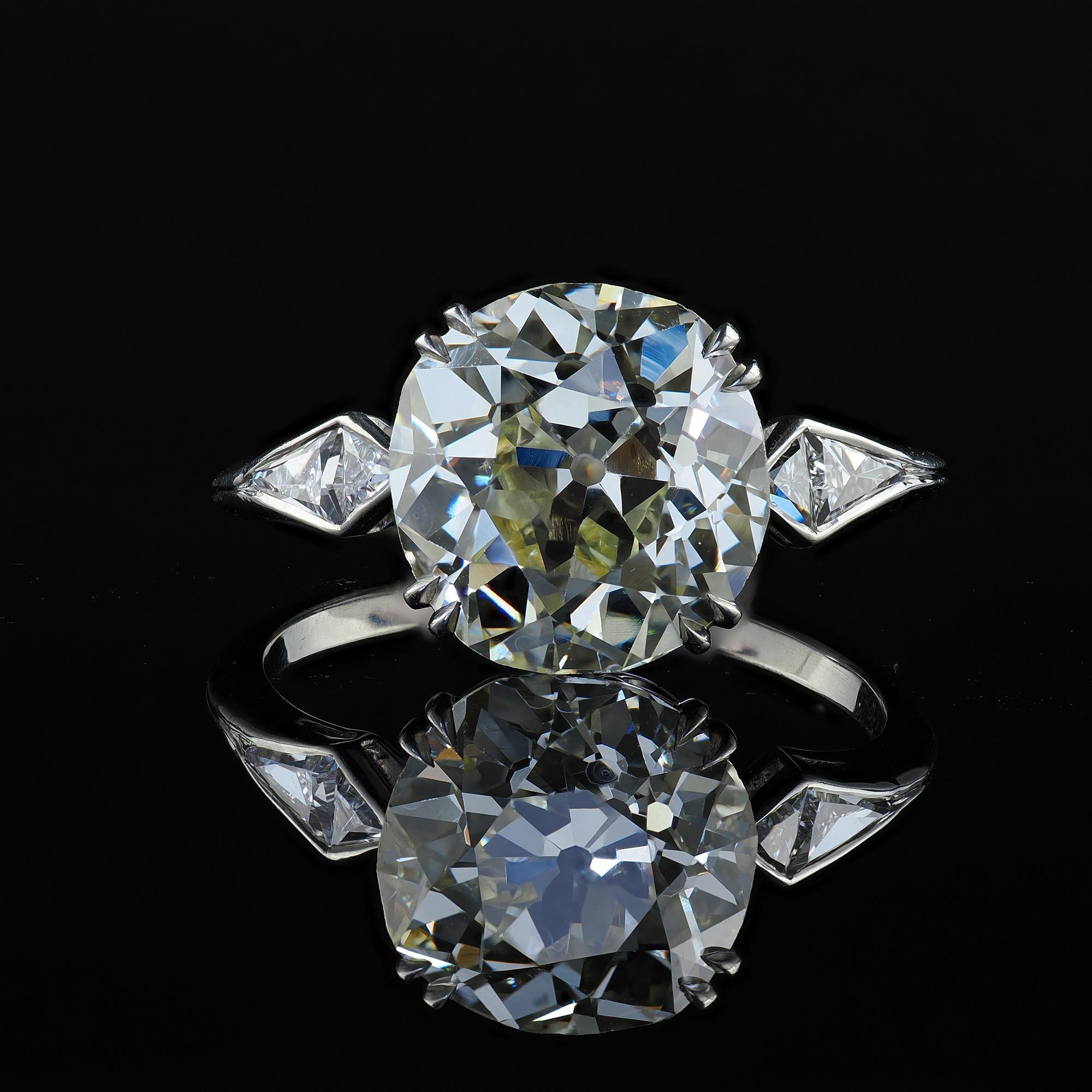 Antique Art Deco Platinum Old Mine Diamond French Cut Engagement Ring - GIA For Sale 1