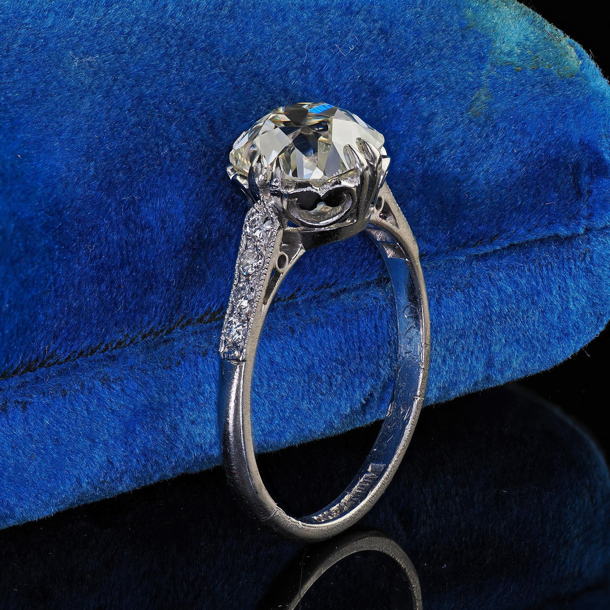 Art Déco Anello di fidanzamento solitario con diamante Old Mine in platino Art Deco antico - GIA in vendita