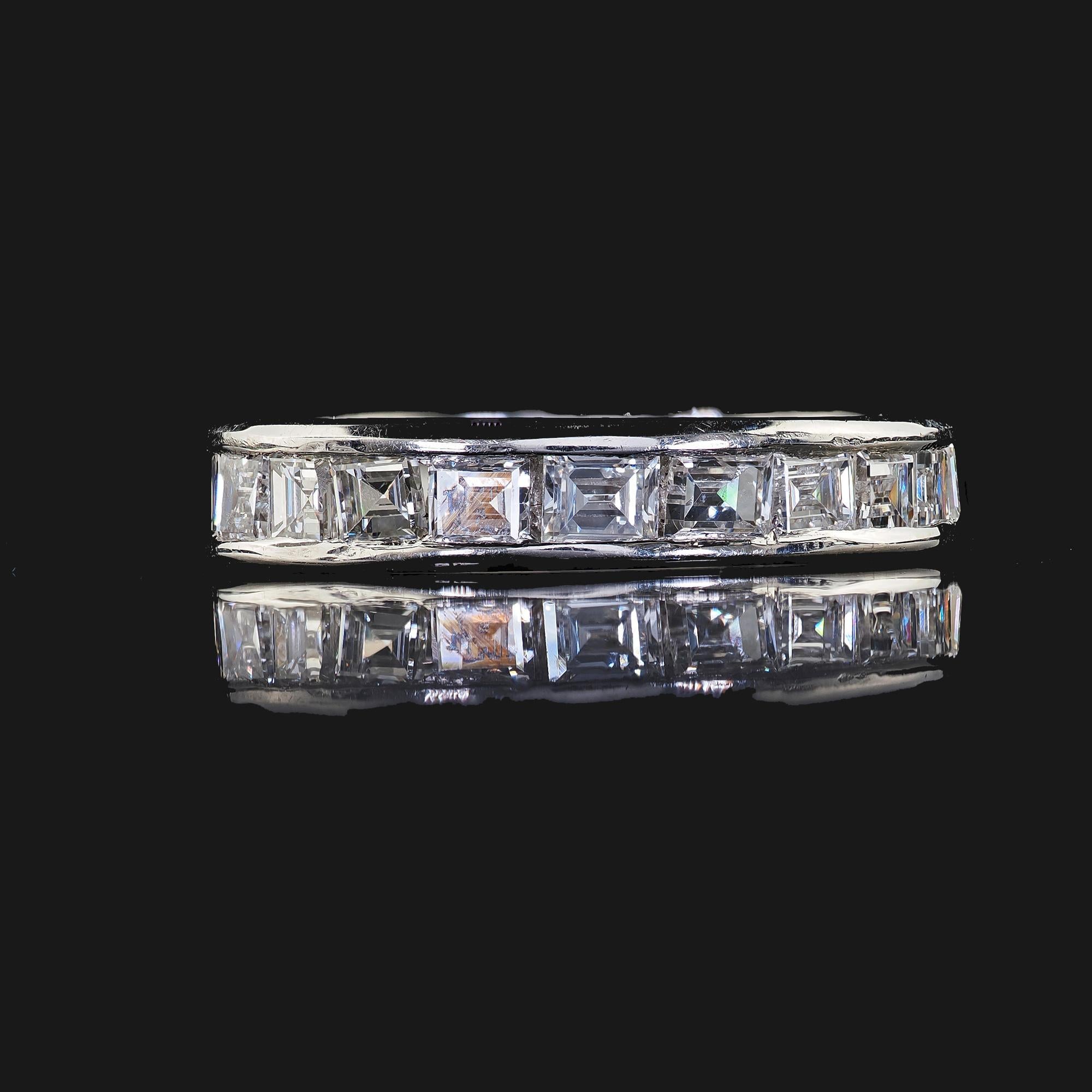Anneau d'éternité Art déco ancien en platine avec diamants taille carrée ancienne - Taille 6 Pour femmes en vente
