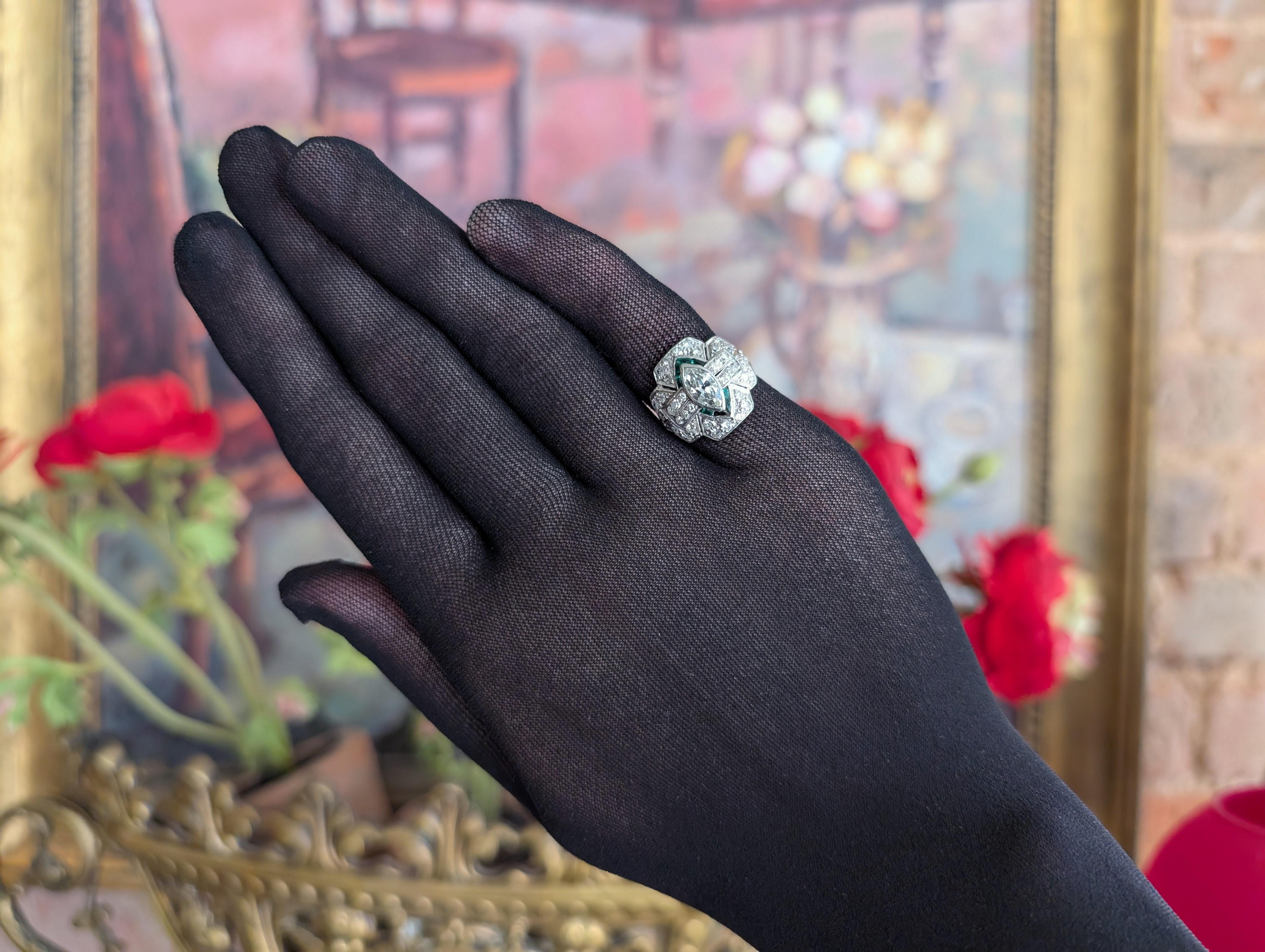 Antiker Art Deco Platin Ring Diamant & Smaragd Vintage Pinky US Größe 3.5 im Angebot 1