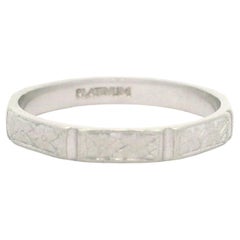 Anillo de eternidad antiguo Art Decó de platino seccionado grabado Talla 6.5