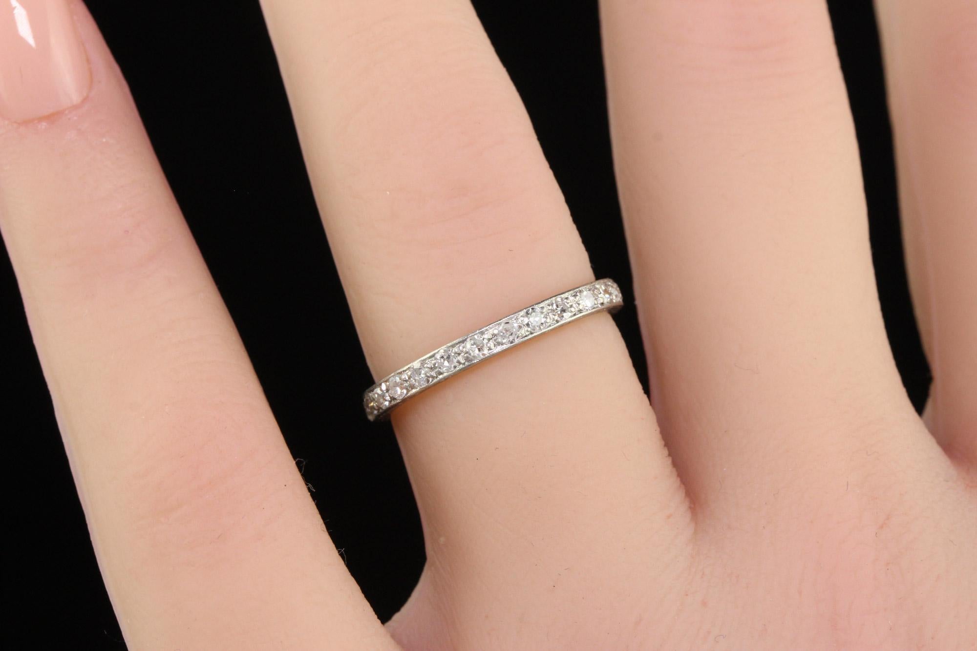 Antiker Art Deco Platin Single Cut Diamant gravierter Eternity-Ring - Größe 6,5 Damen im Angebot