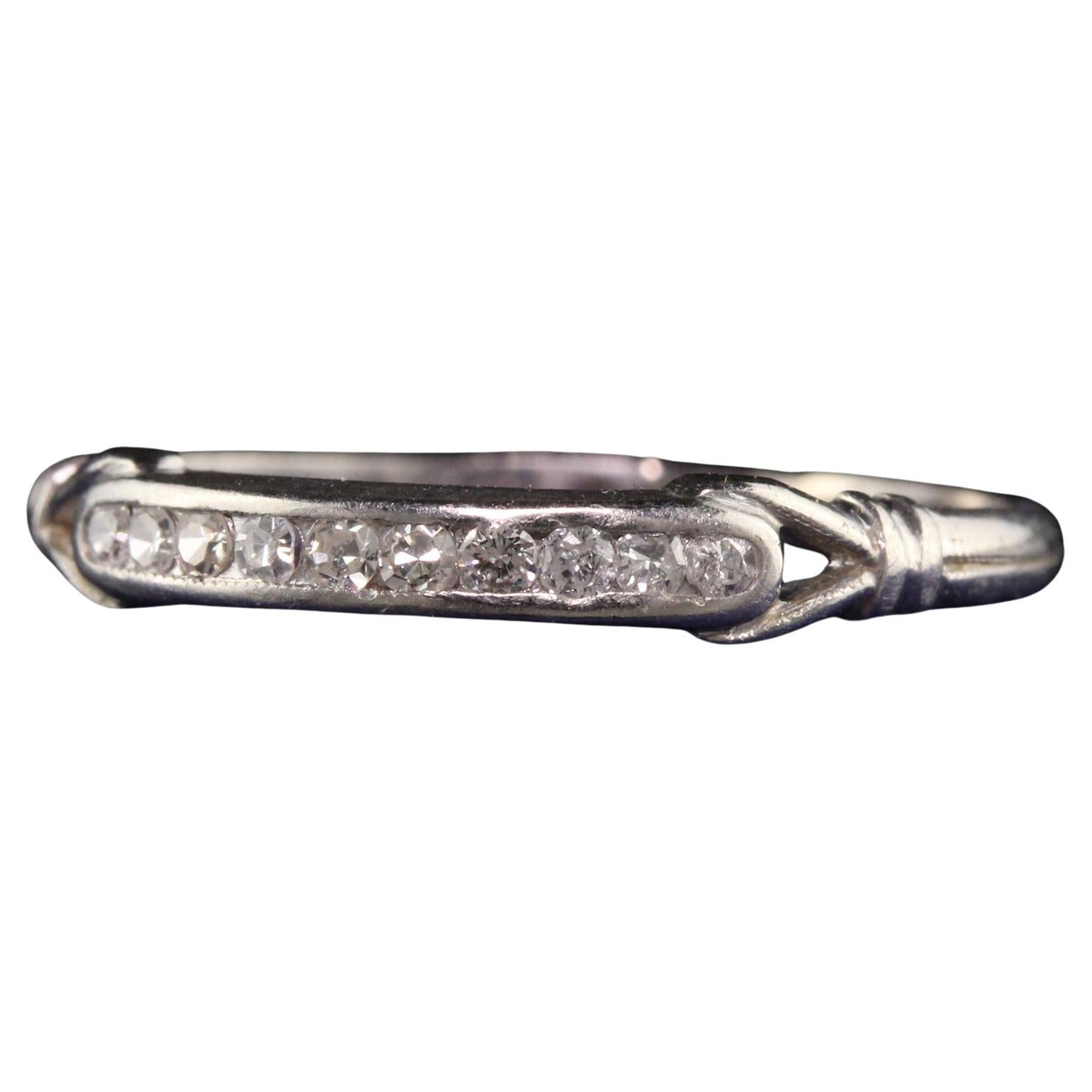 Antiker Art-Déco-Ehering aus Platin mit eingraviertem Diamanten im Einzelschliff