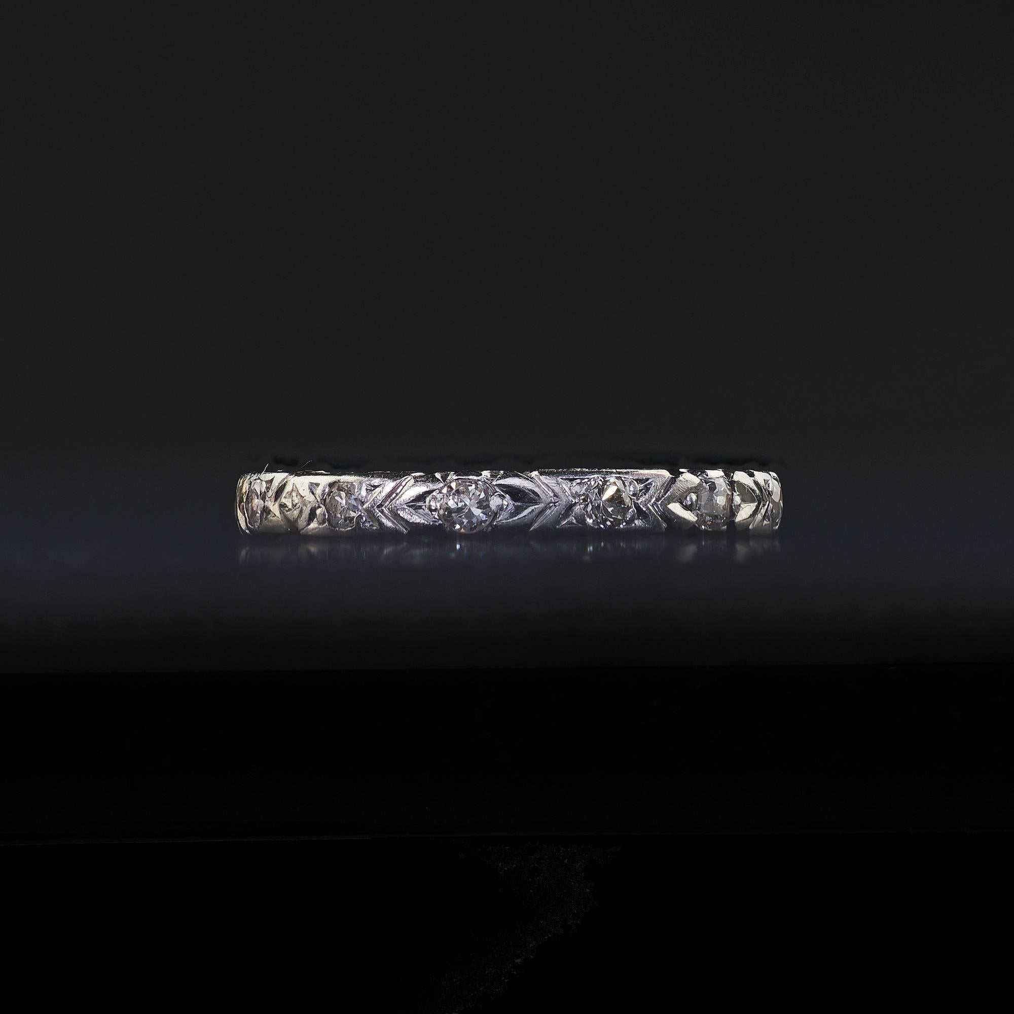 De las mujeres Antiguo Anillo de Boda Art Decó de Platino con Diamante Grabado de Talla Única en venta