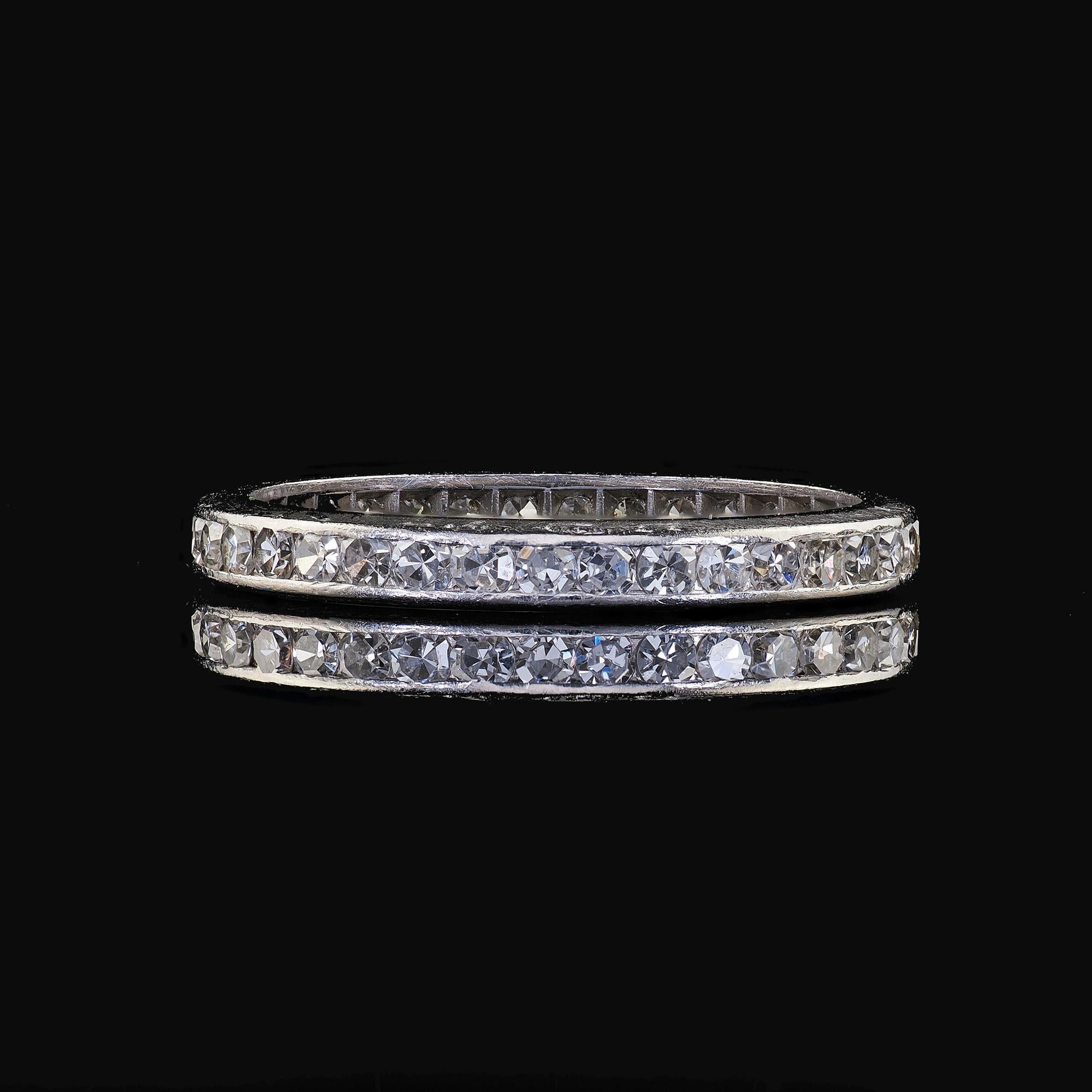 Anneau d'éternité Art déco ancien en platine avec diamant taille unique - Taille 5 3/4 Pour femmes en vente