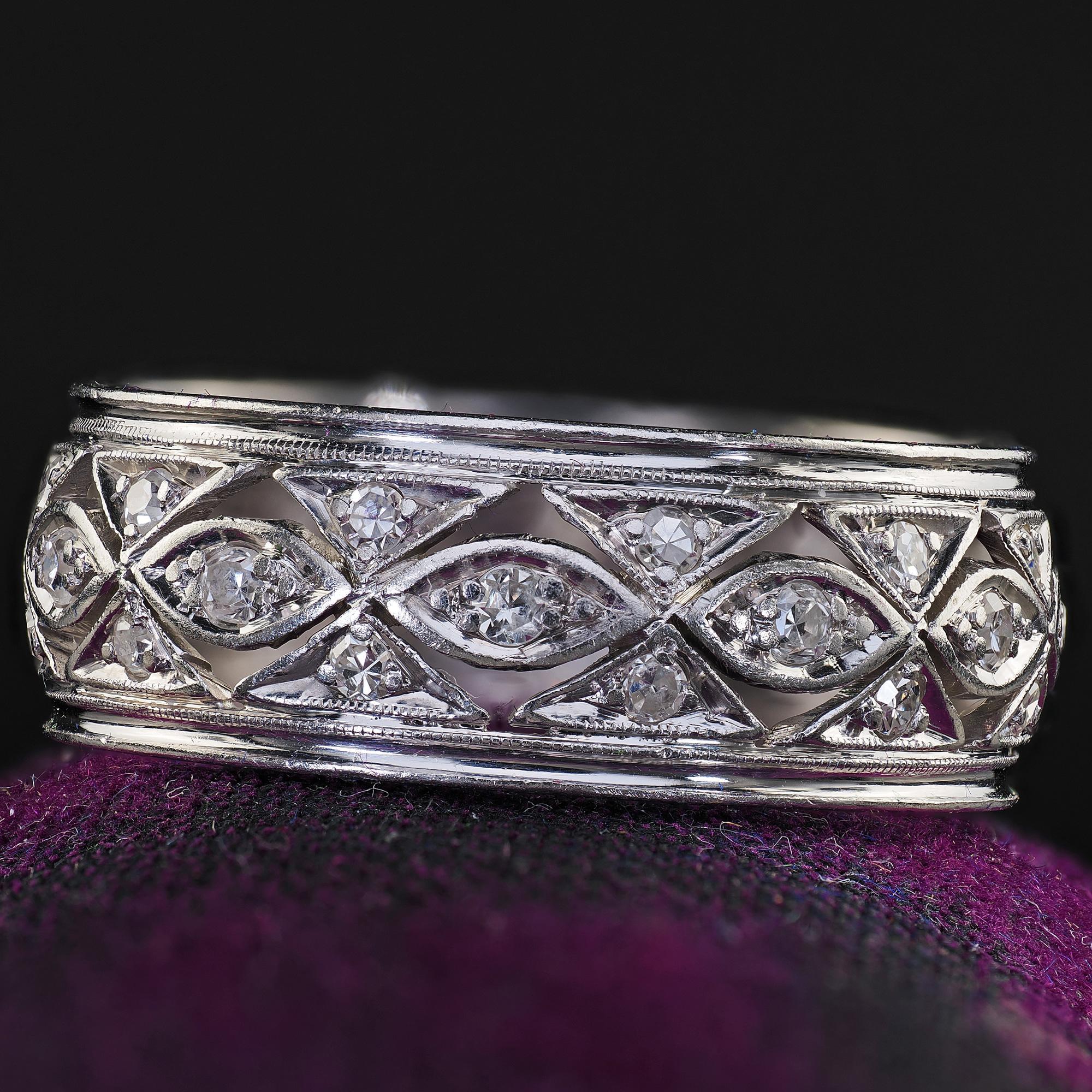 Anneau d'éternité filigrane ancien Art déco en platine avec diamants taille unique Bon état - En vente à Great Neck, NY
