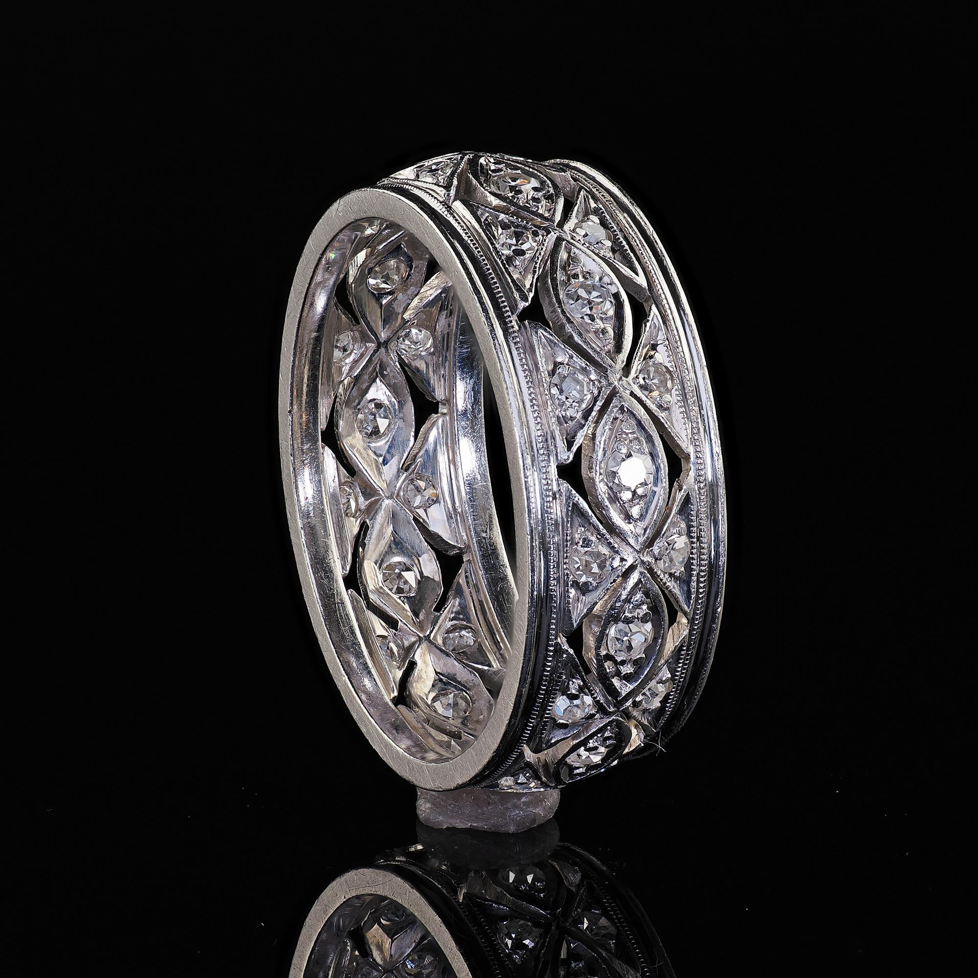 Anneau d'éternité filigrane ancien Art déco en platine avec diamants taille unique en vente 1
