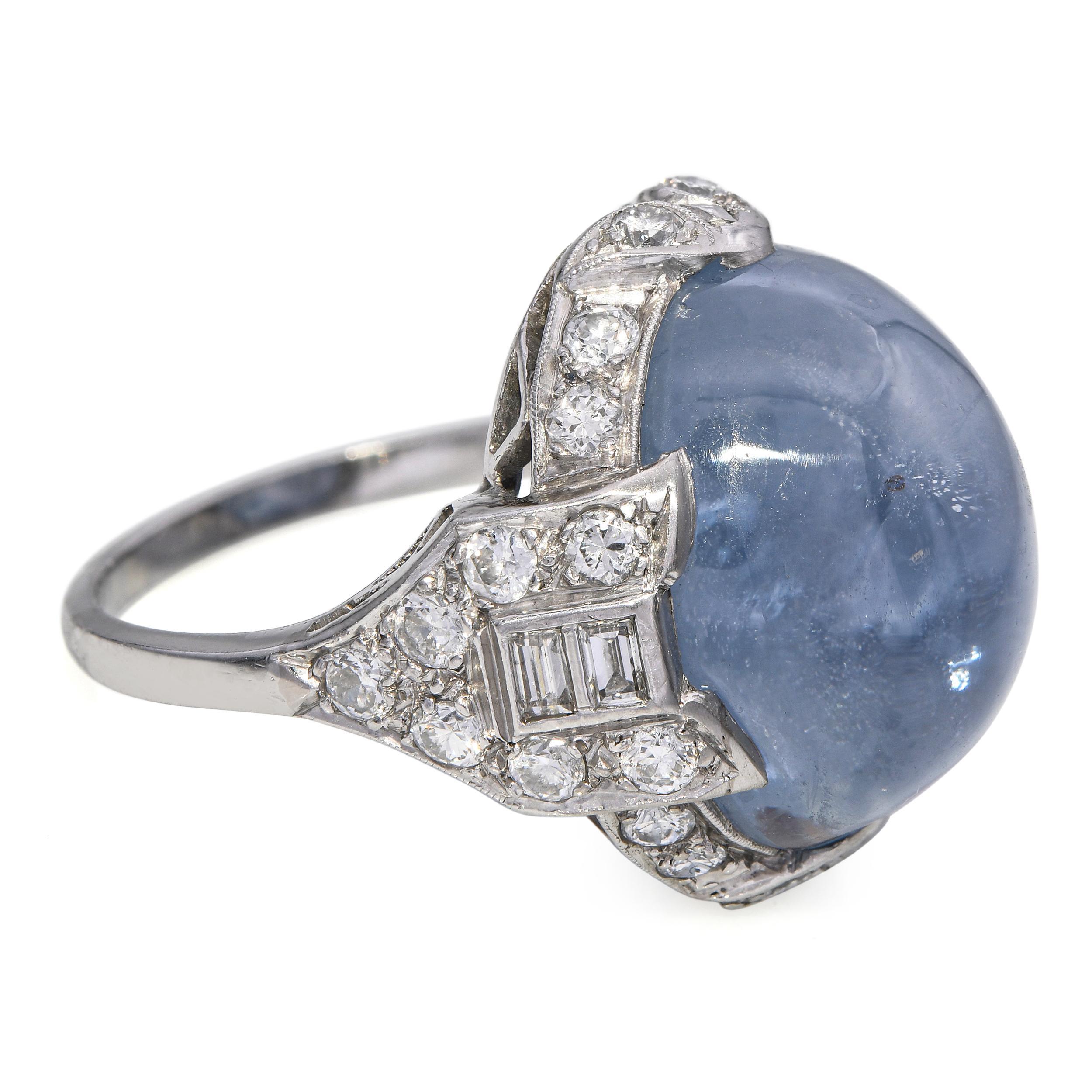 Bague cocktail ancienne en platine et saphir étoilé Art Deco Pour femmes en vente