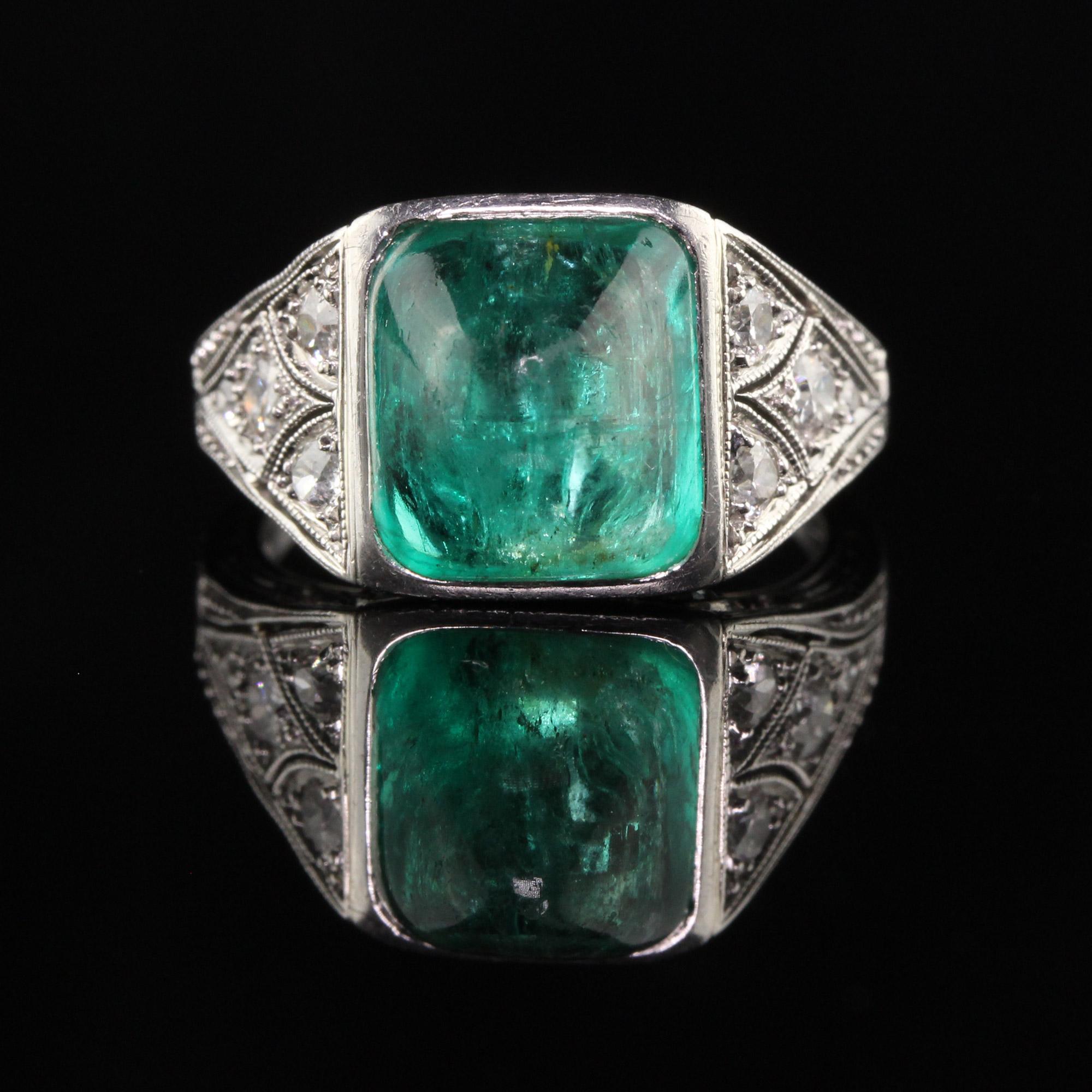 Antique Art Deco Platinum Sugar Loaf Emerald Old Euro Diamond Filigree Ring In Good Condition For Sale In Great Neck, NY