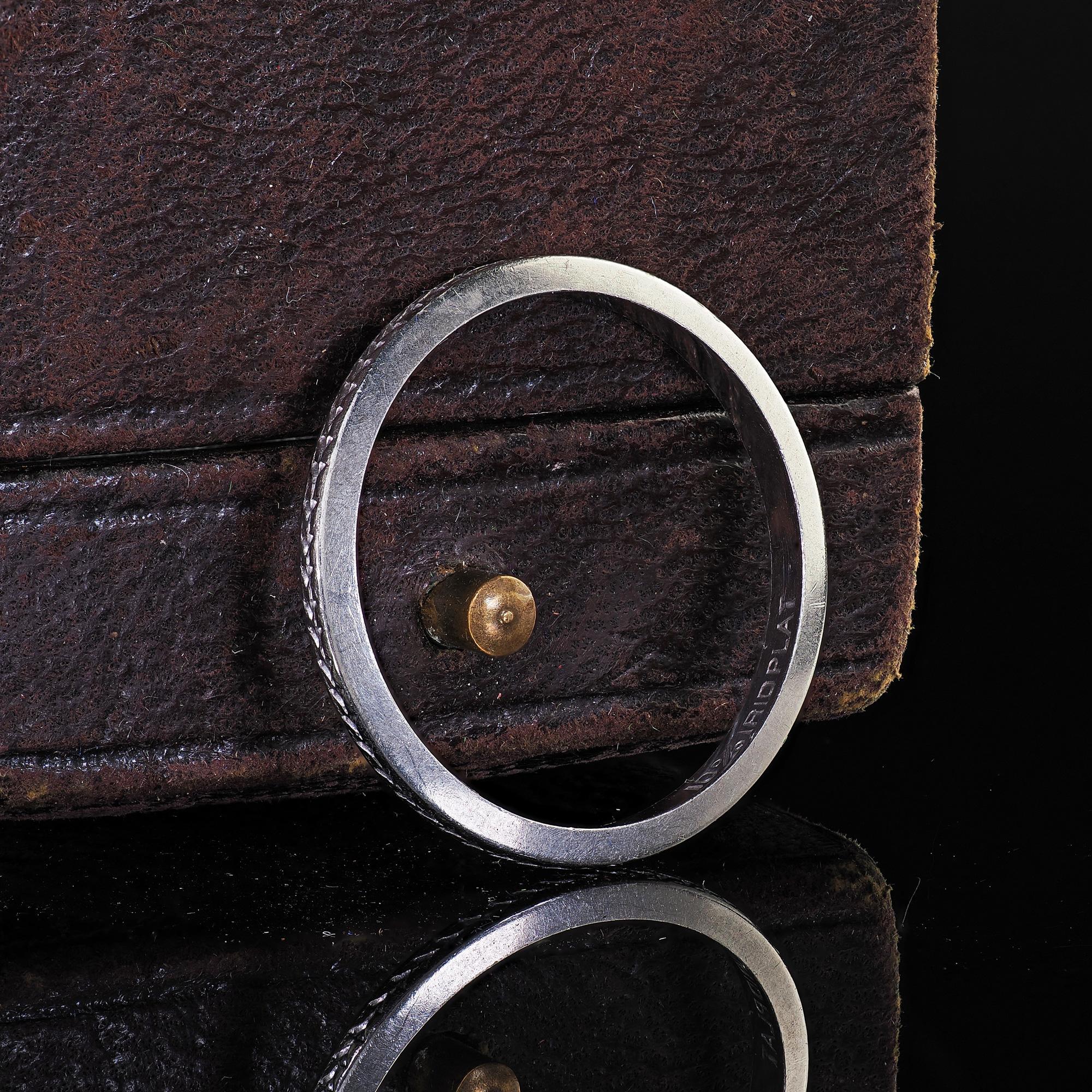 Antike Art Deco Platin Weizen eingraviert Hochzeit Band Ring - Größe 7 im Zustand „Gut“ im Angebot in Great Neck, NY
