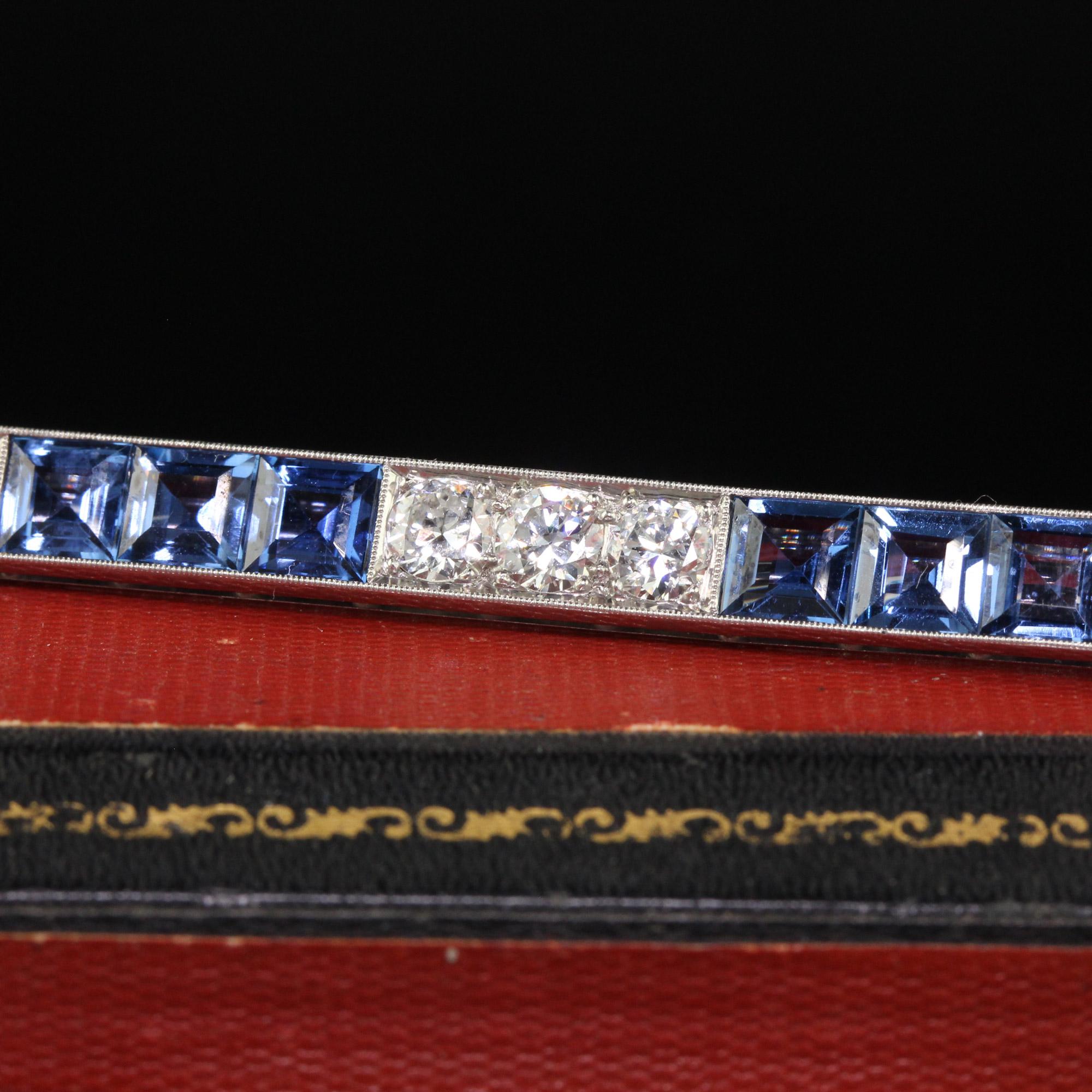 Antike Art Deco Platin Yogo Gulch Saphir Alt Euro Diamant Bar Pin - GIA im Zustand „Gut“ im Angebot in Great Neck, NY
