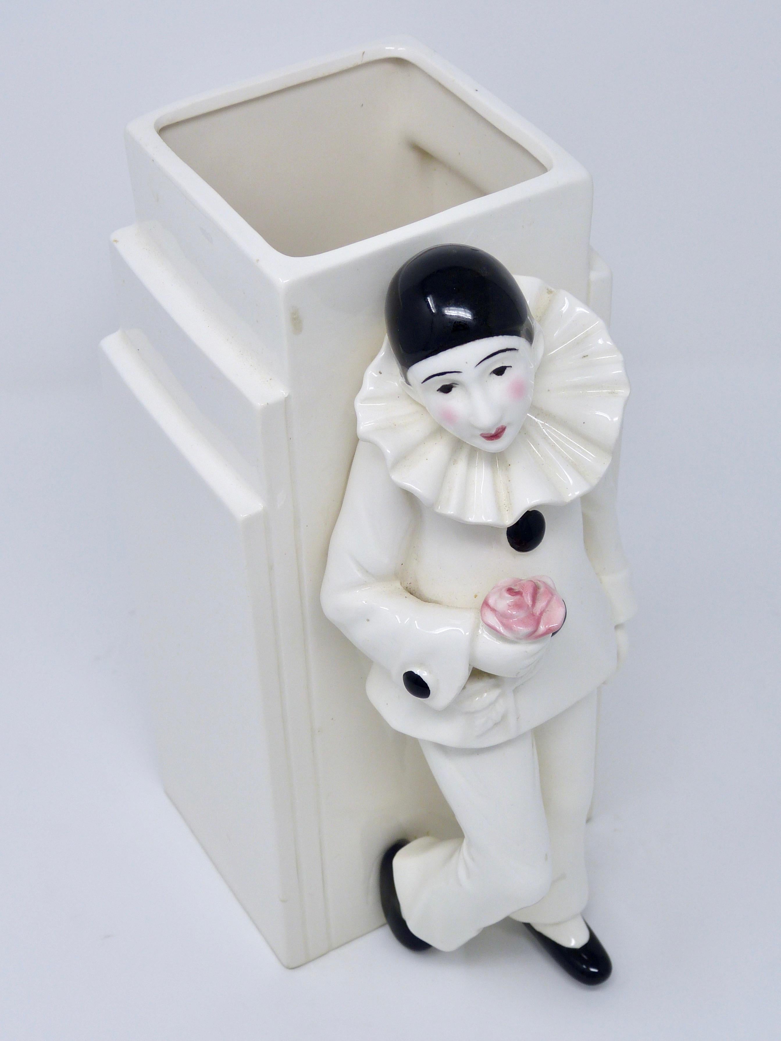 Antique Art Deco Porcelain Pierrot Vase, circa 1930 For Sale 2
