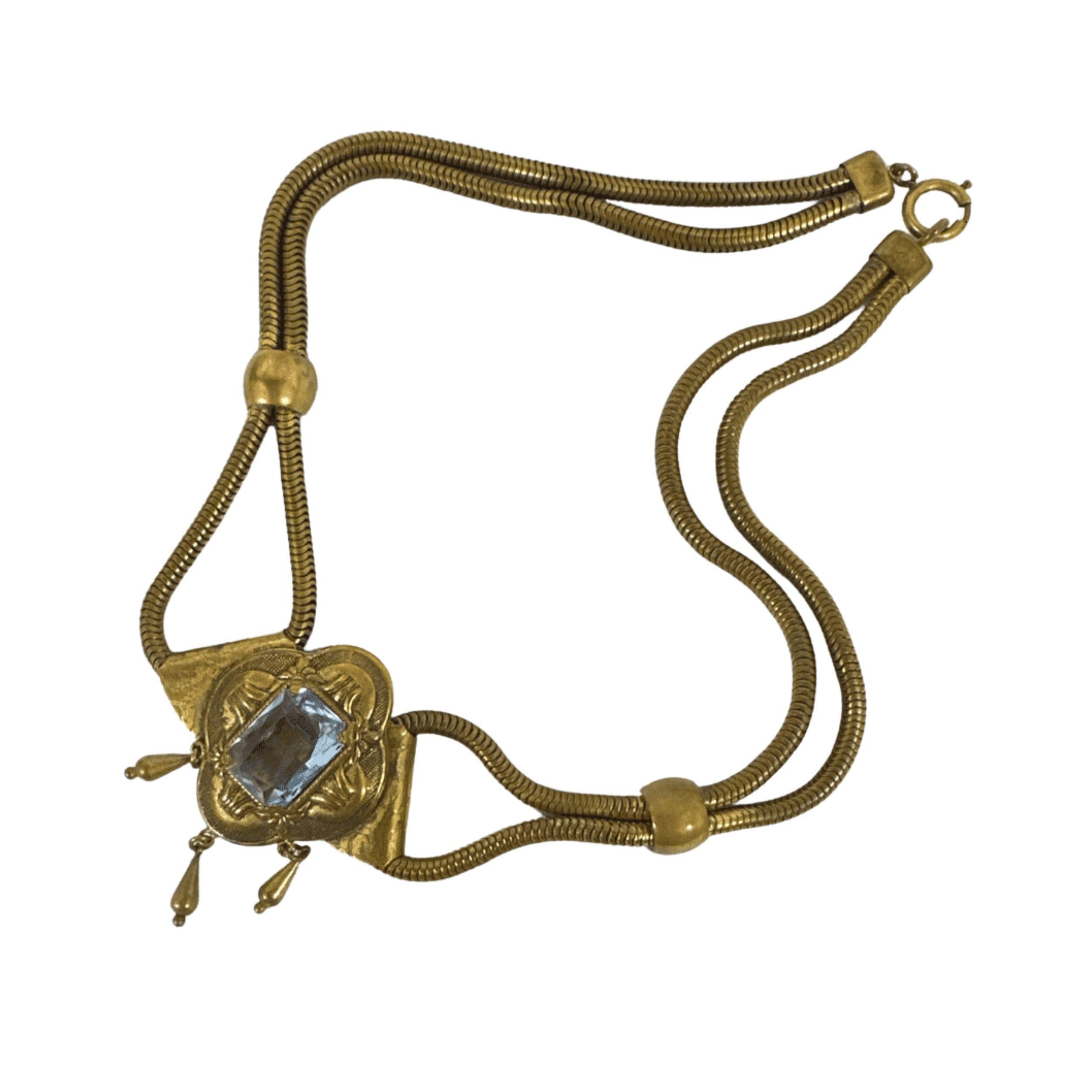 Grand collier néo-Art déco ancien en cristal bleu clair en vente 3