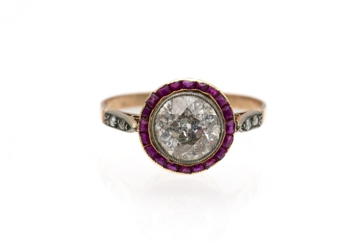 Antique Art Deco ring with rubies and diamond, approx. 1.60 ct In Good Condition For Sale In Chorzów, PL