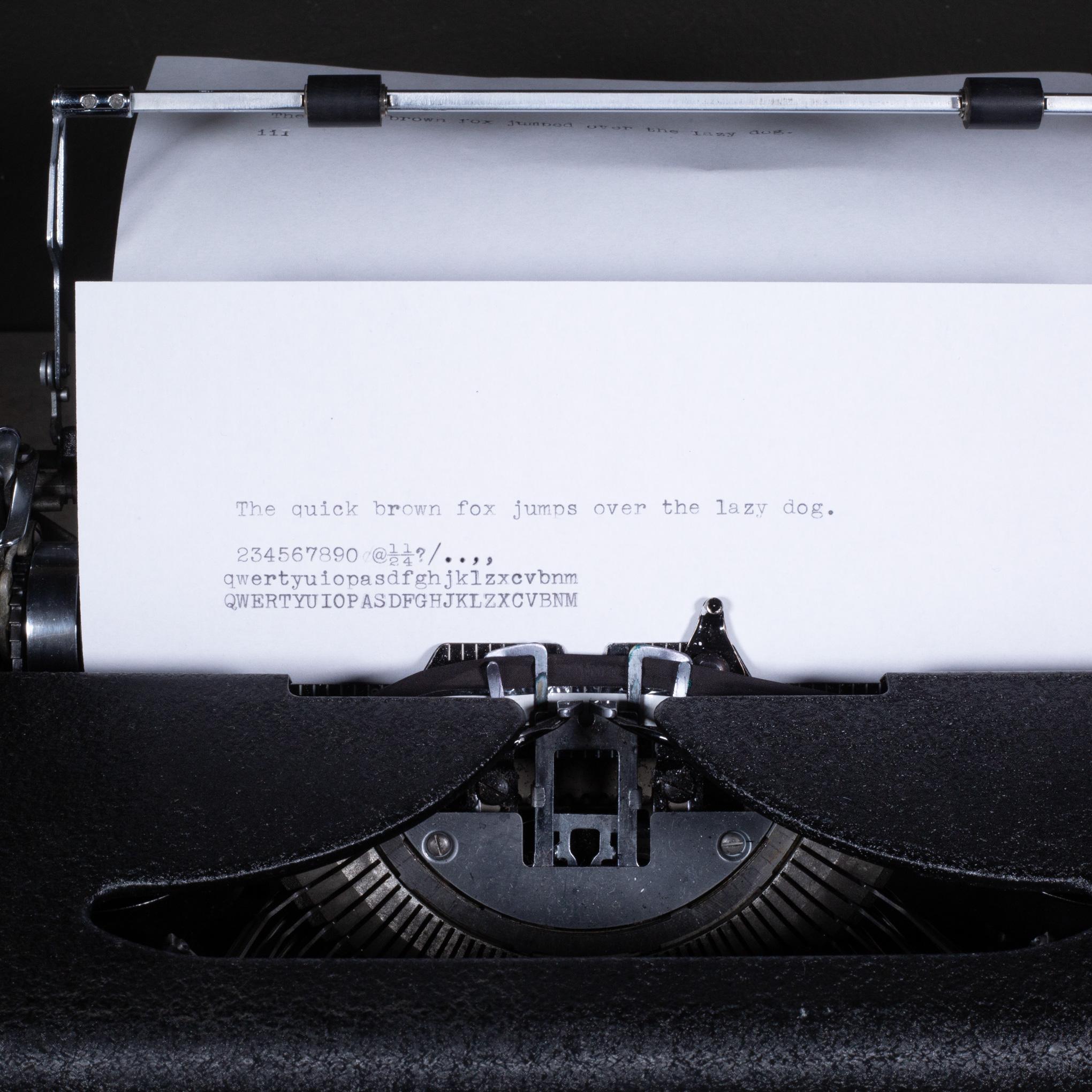 Antique Art Deco Royal De Luxe Portable Typewriter c.1935 5