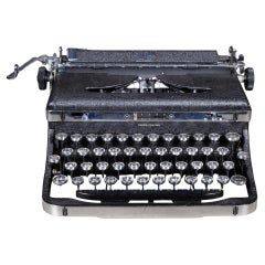 Antique Art Deco Royal De Luxe Portable Typewriter c.1935