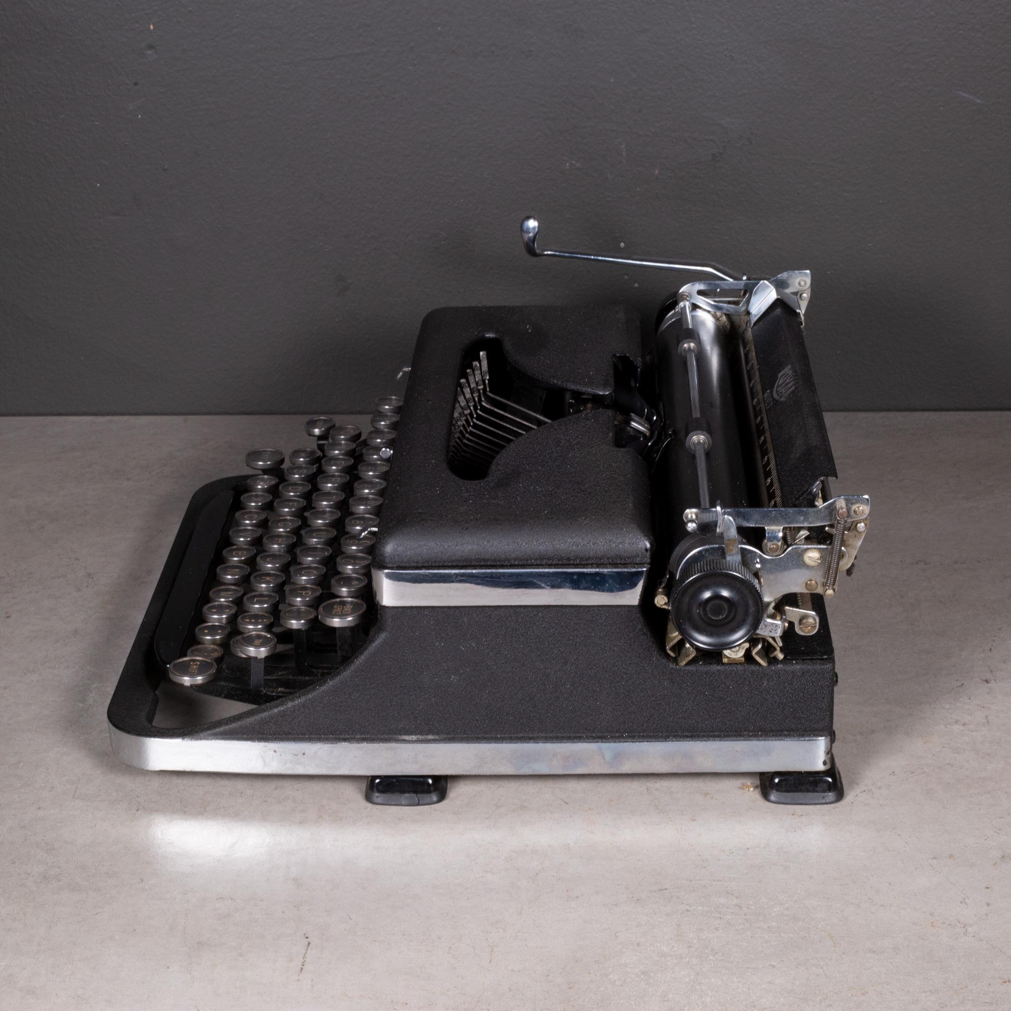 20th Century Antique Art Deco Royal Portable Typewriter c.1935