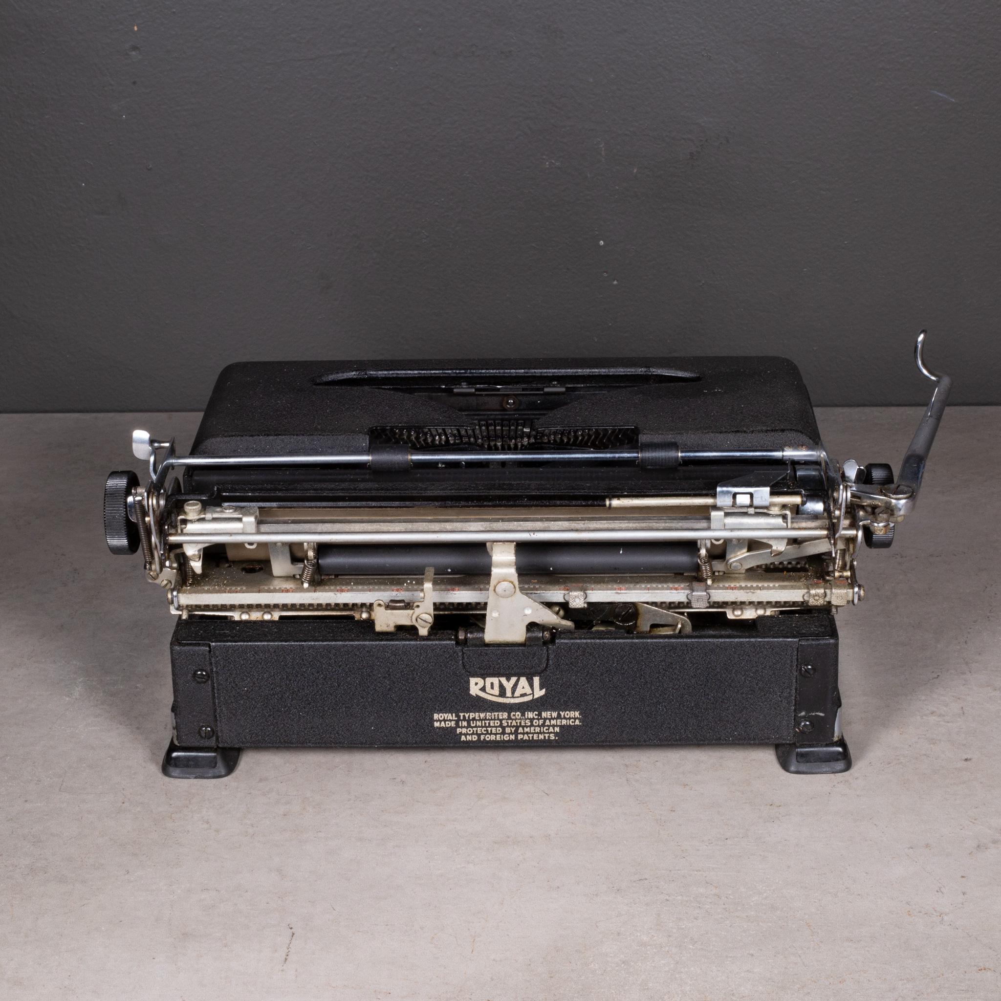 Leather Antique Art Deco Royal Portable Typewriter c.1935