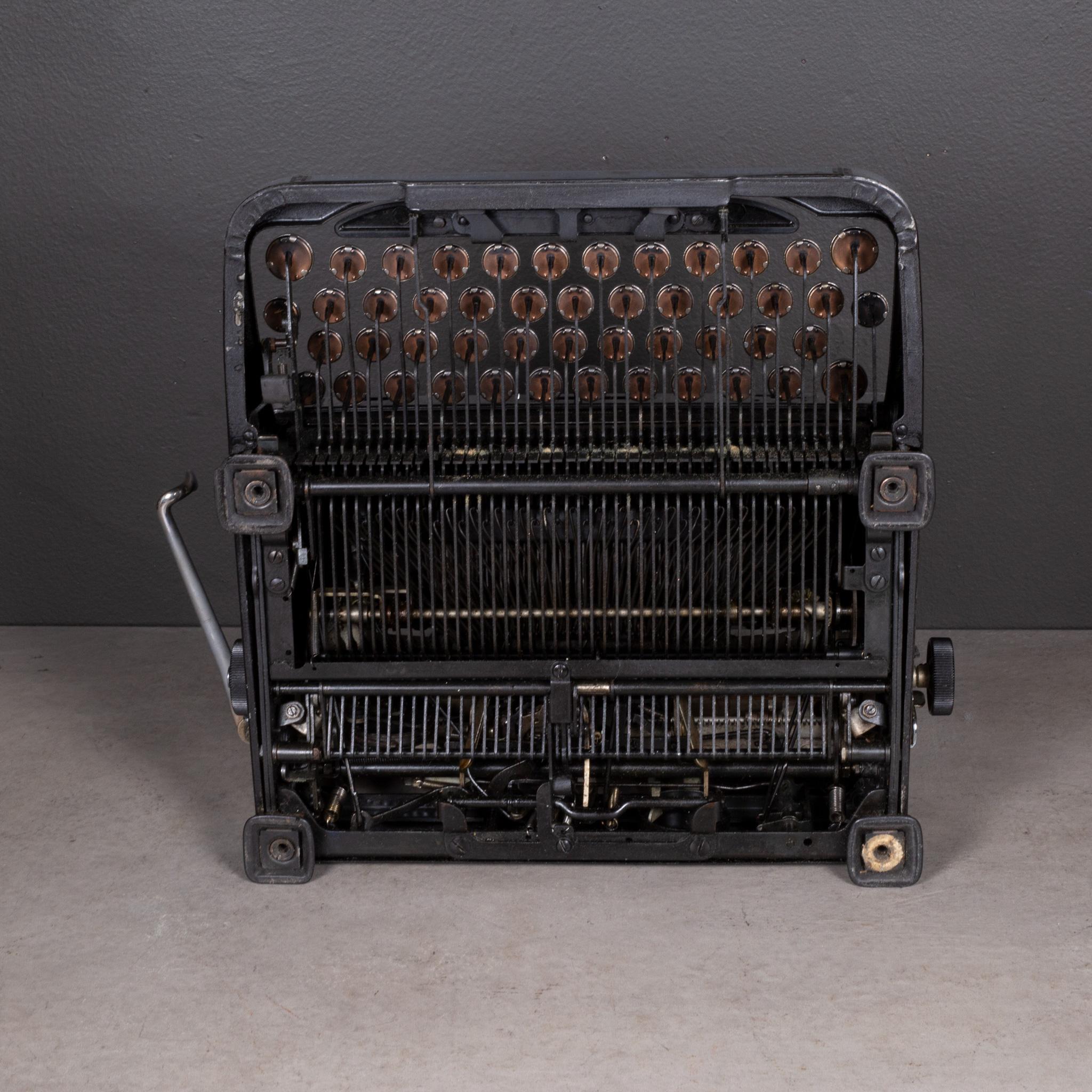 Antique Art Deco Royal Portable Typewriter c.1935 2