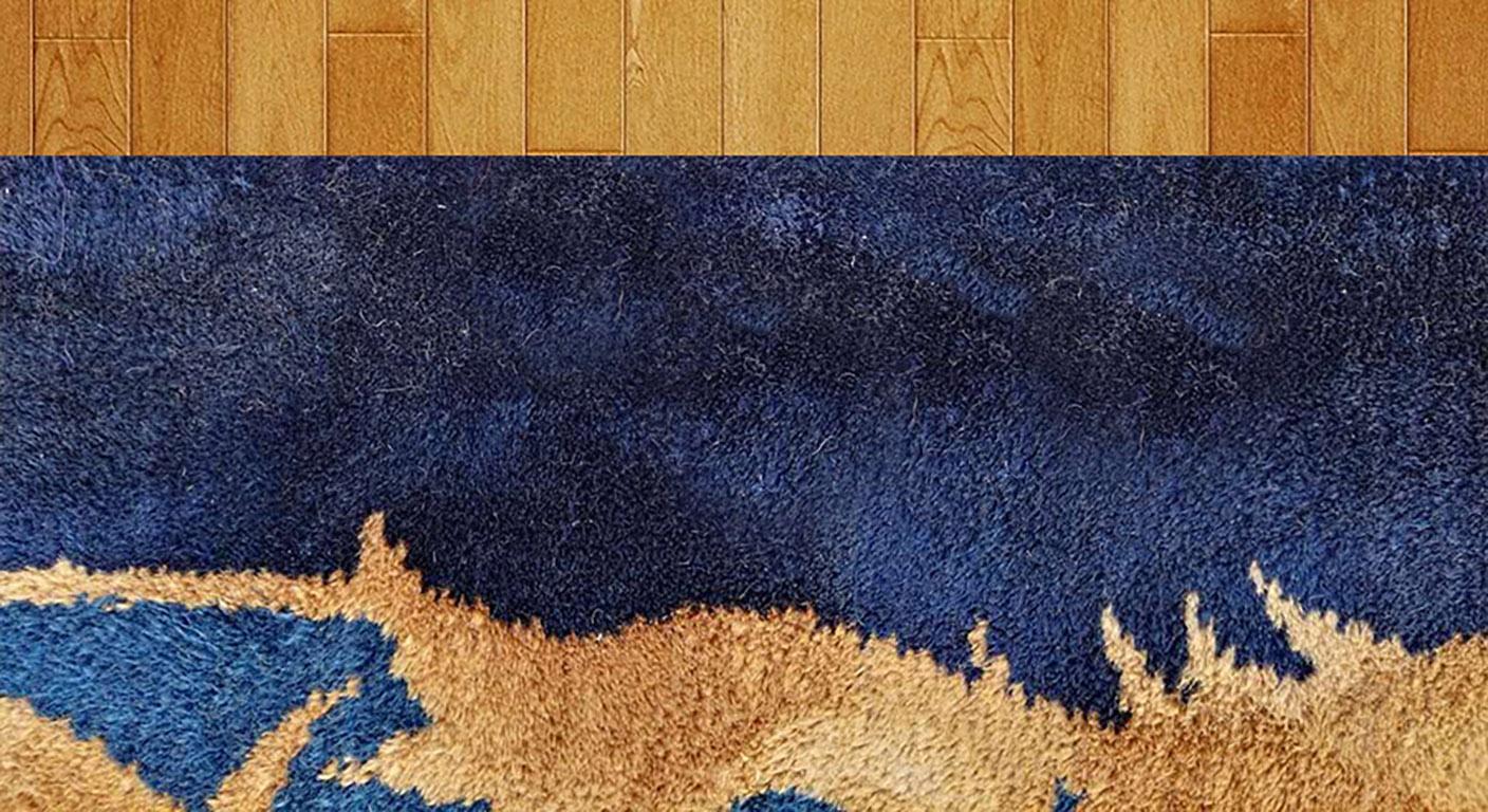Antique Art Deco rug. Size: 8'9