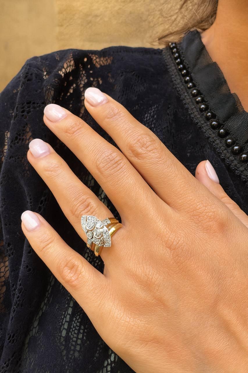 Bague navette russe Art déco ancienne en or 14 carats avec diamants taille rose Excellent état - En vente à Firenze, FI