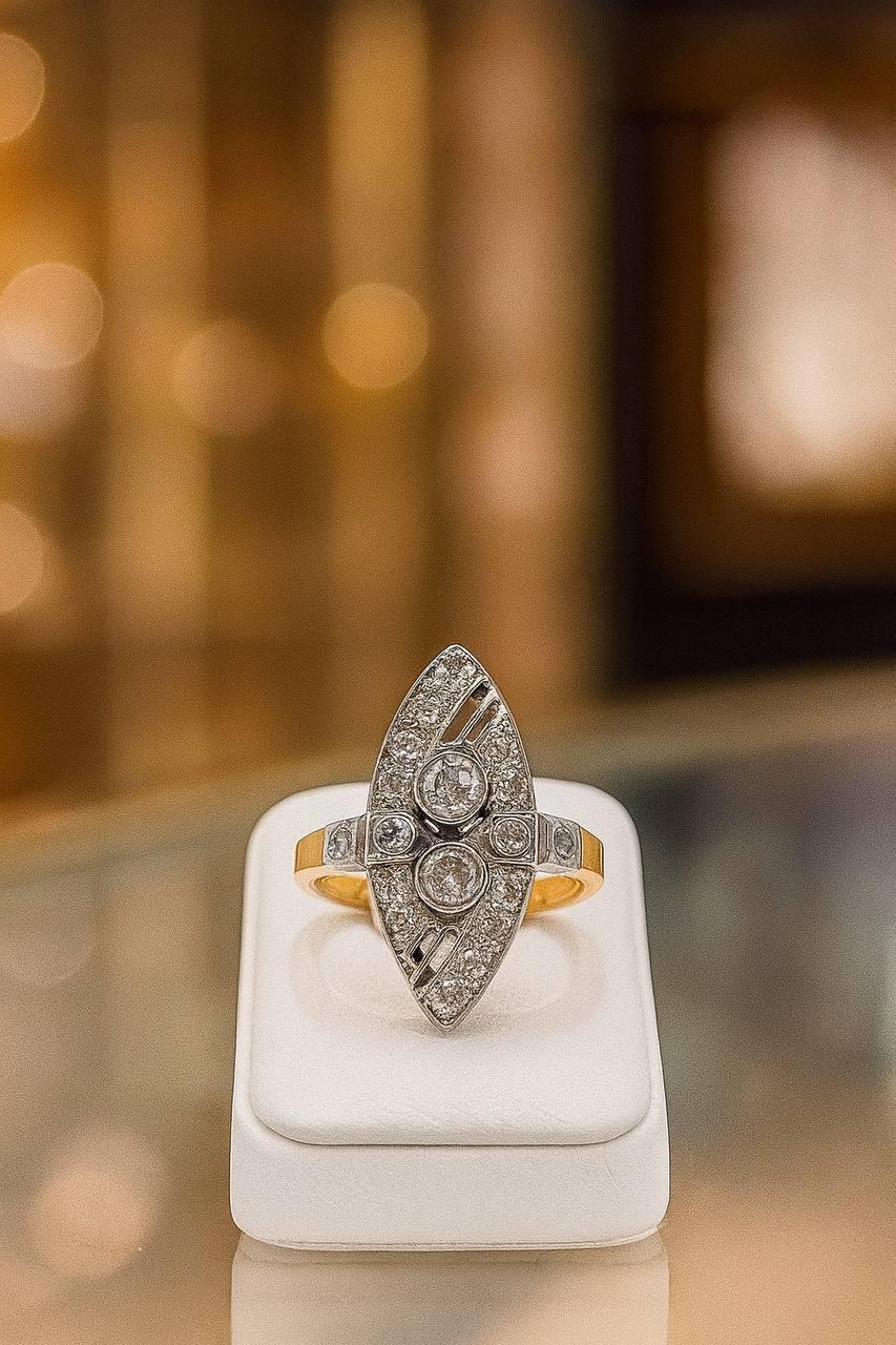 Bague navette russe Art déco ancienne en or 14 carats avec diamants taille rose en vente 3