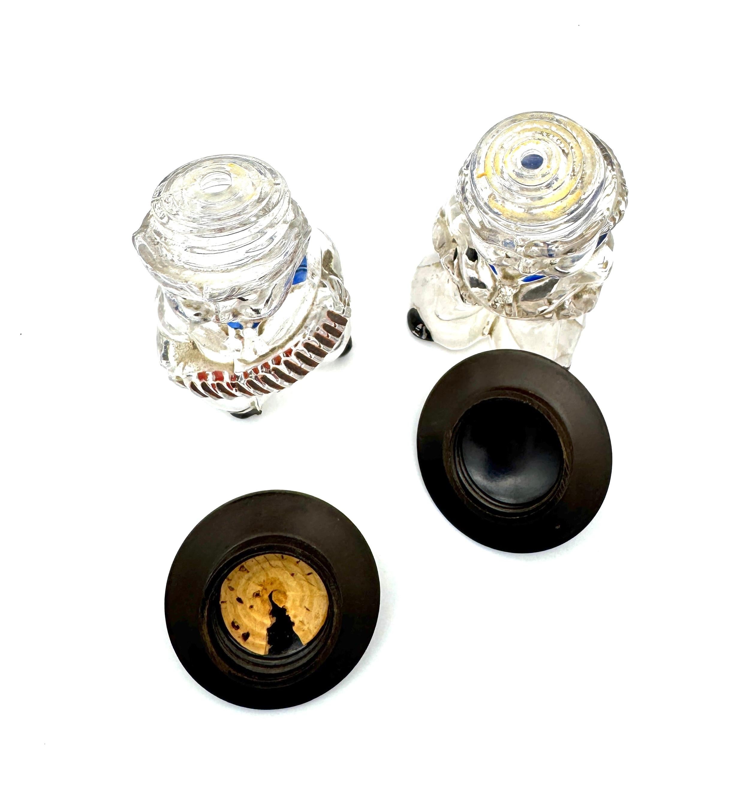 Tchèque Salière et poivrière Art Déco ancienne - 2 marins chantant en accordéon en vente