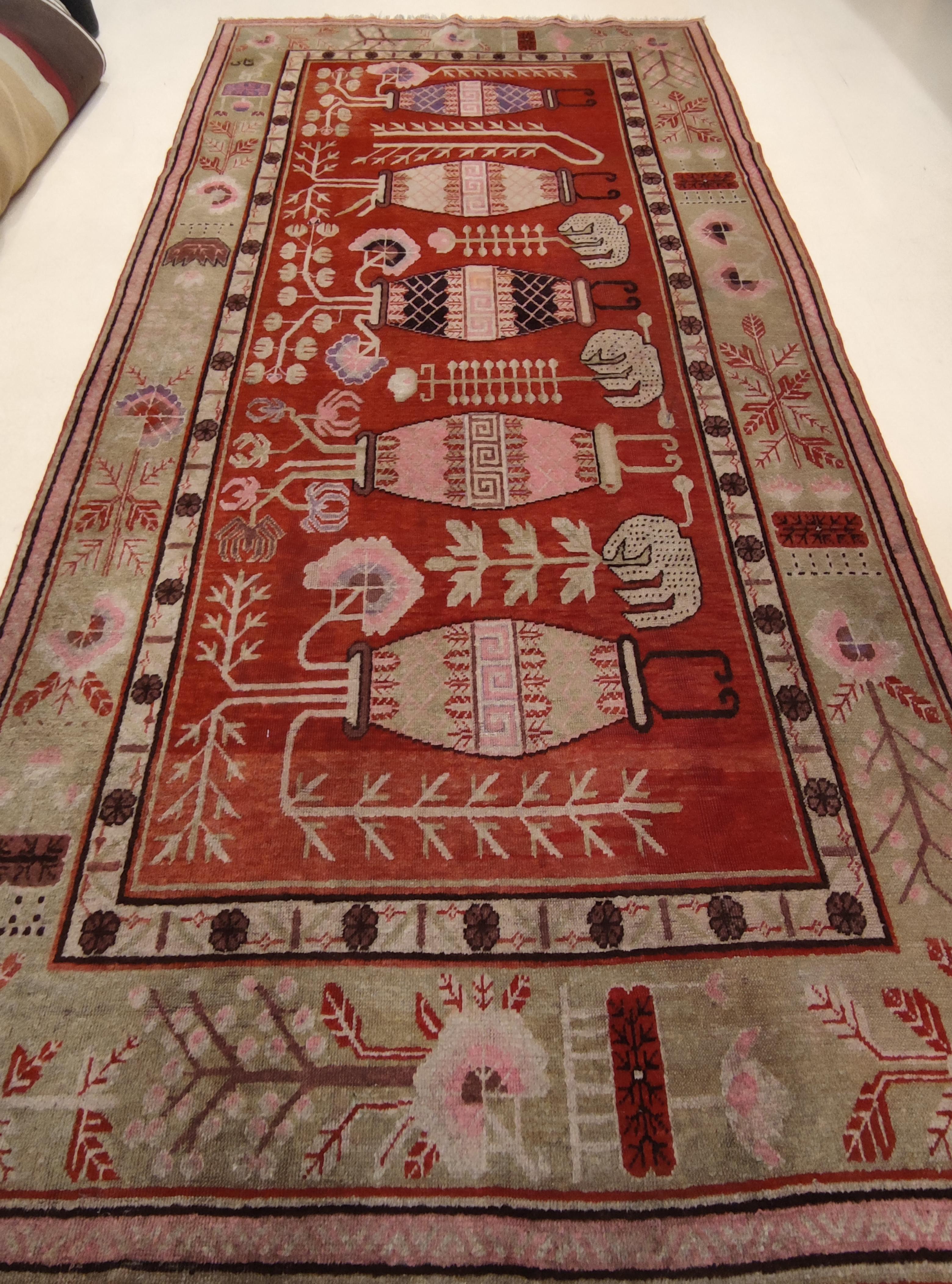 Antique Art Deco Samarkand Prestige Rug with Flowering Antique Chinese Vases For Sale 3