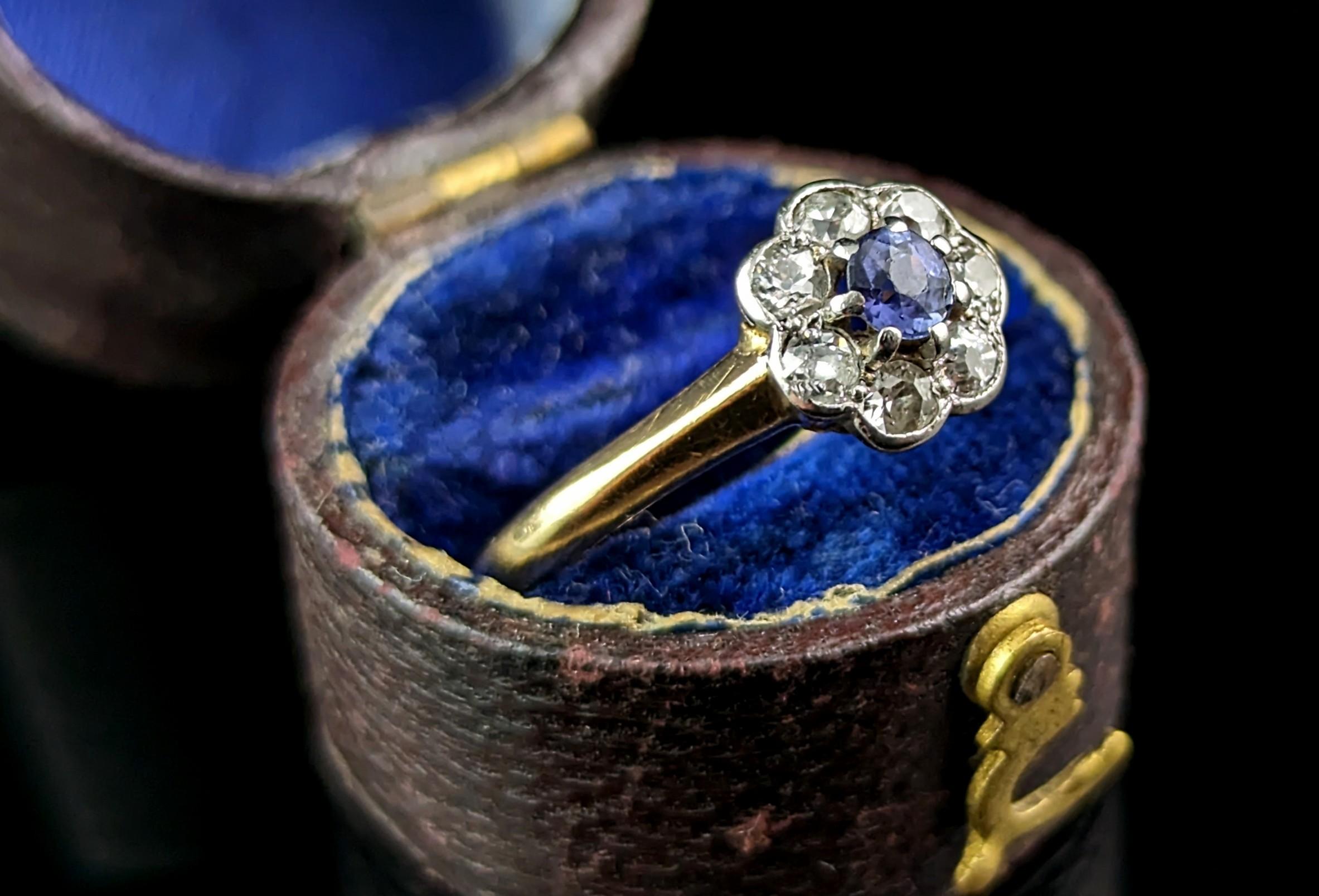 Old European Cut Antique Art Deco Sapphire and Diamond flower ring, 18k gold 