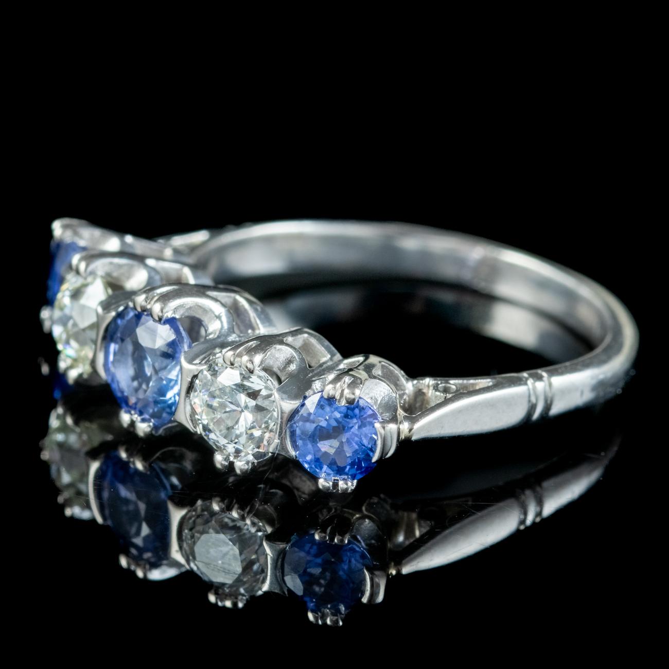 Antiker Art-Déco-Saphir-Diamant-Ring mit fünf Steinen, 1 Karat Saphir (Alteuropäischer Schliff) im Angebot