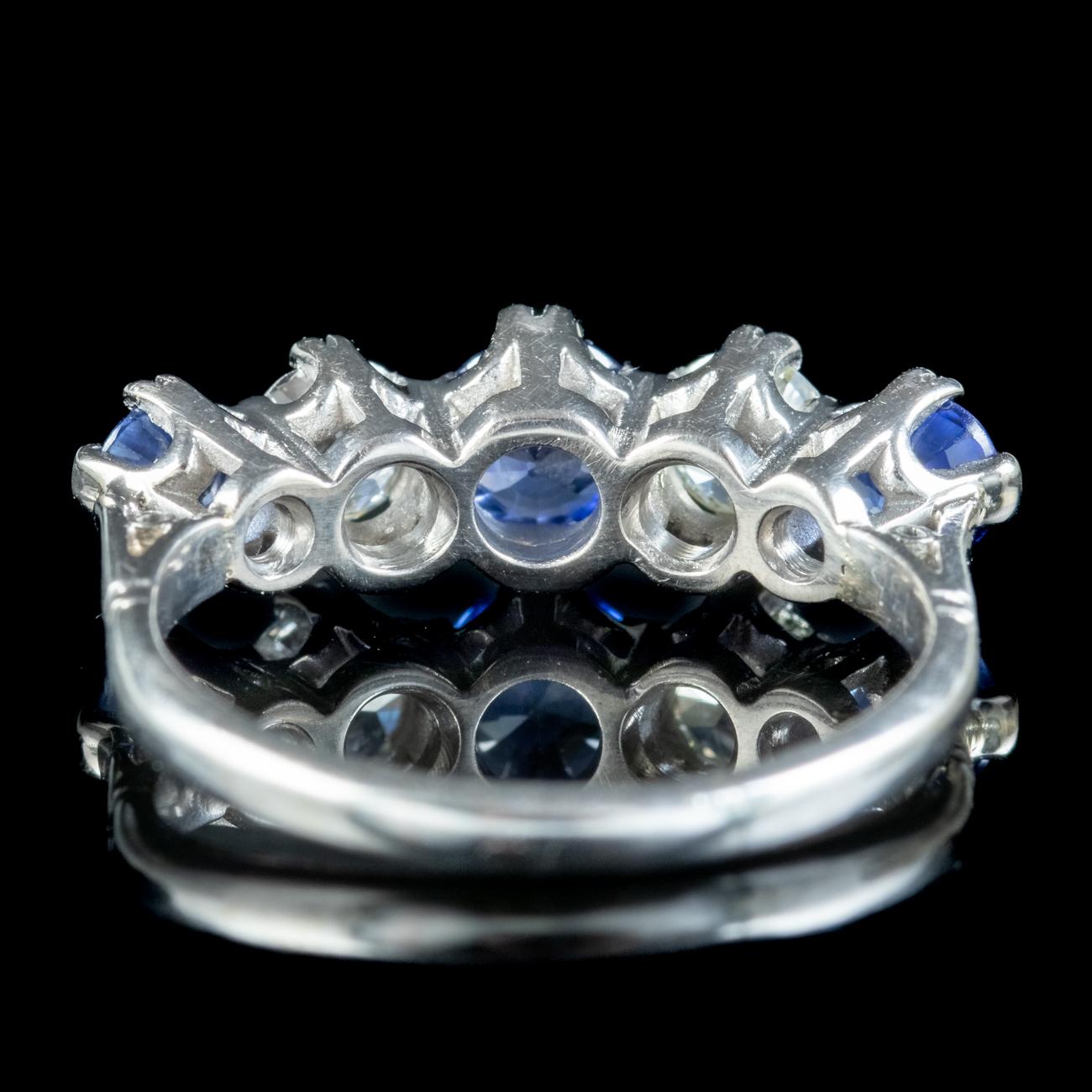 Antiker Art-Déco-Saphir-Diamant-Ring mit fünf Steinen, 1 Karat Saphir im Zustand „Gut“ im Angebot in Kendal, GB