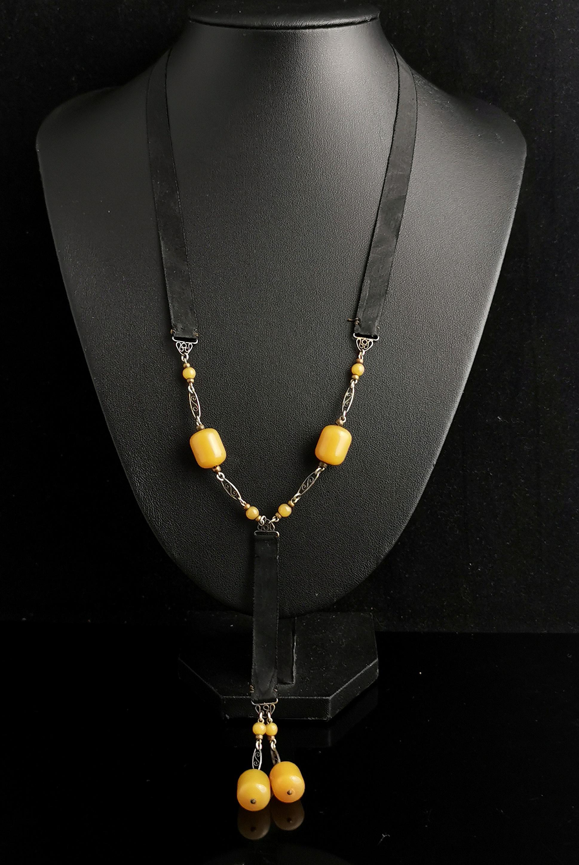Women's Antique Art Deco Sautoir necklace, Silk and bead  For Sale