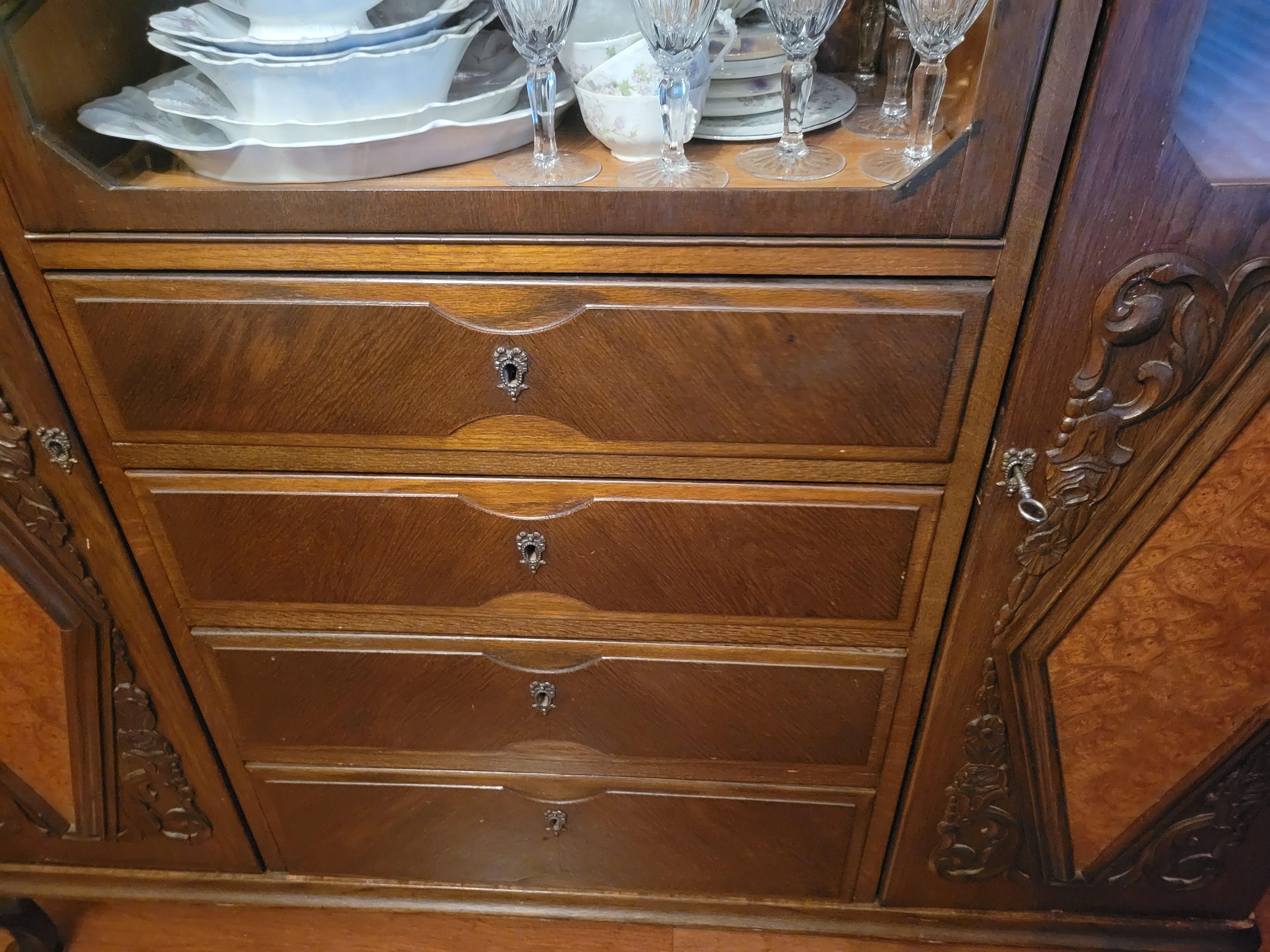 Antike Jugendstil-Hutch aus China mit 4 Schubladen (Ahornholz) im Angebot