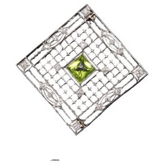 Antike Art Deco Shreve und Co. Platin Französisch Cut Peridot Diamant Filigran Pin