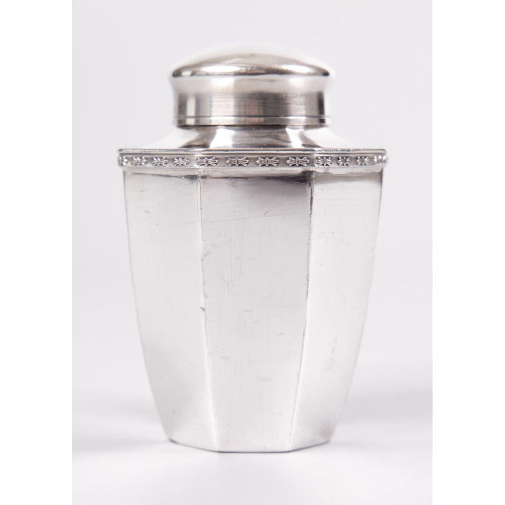 Antique Art Deco Silver Plate Lidded Tea Caddy In Good Condition For Sale In Pearland, TX