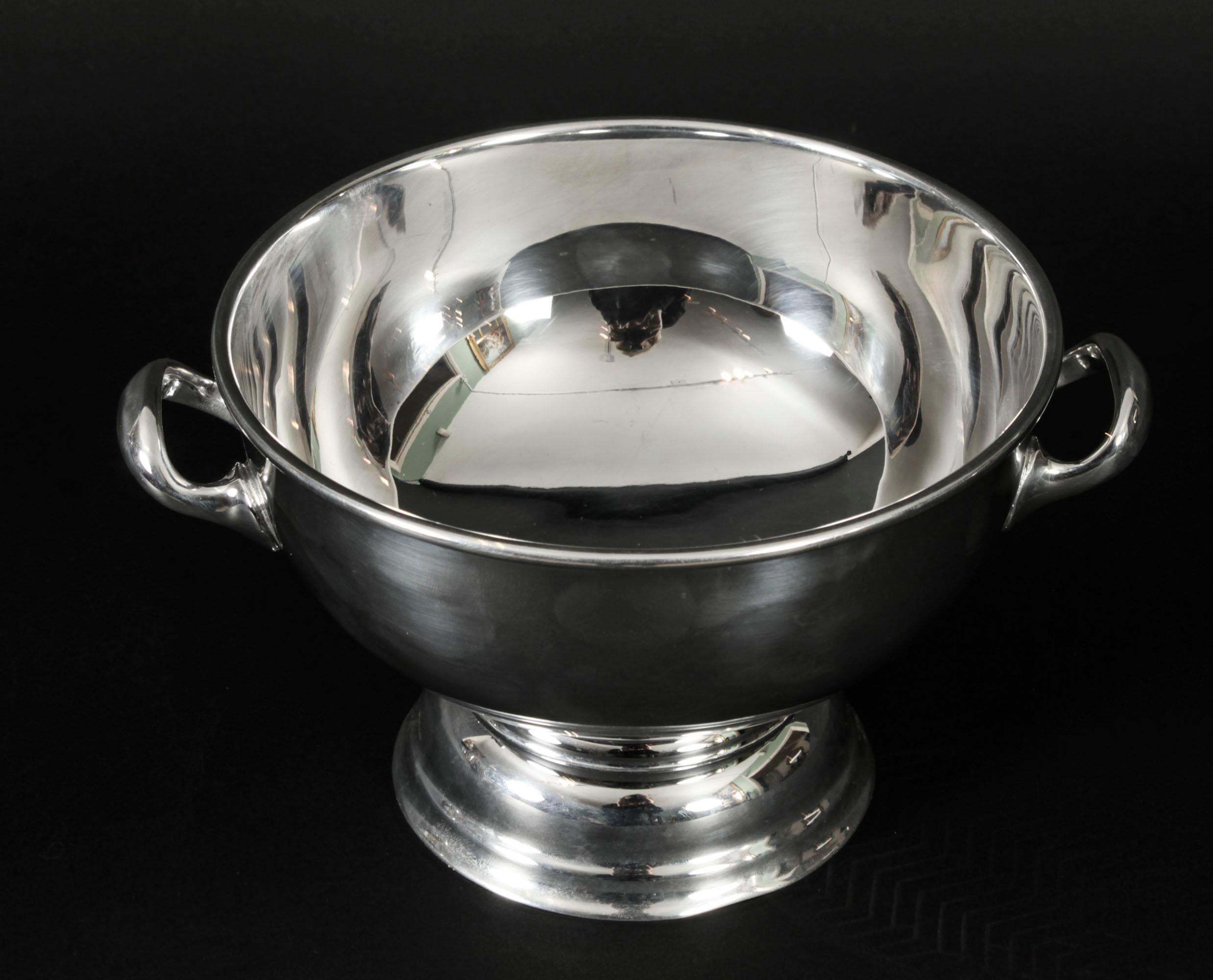 Early 20th Century Antique Art Deco Silver Plate on Copper Ice Bucket Mappin & Webb Circa 1920