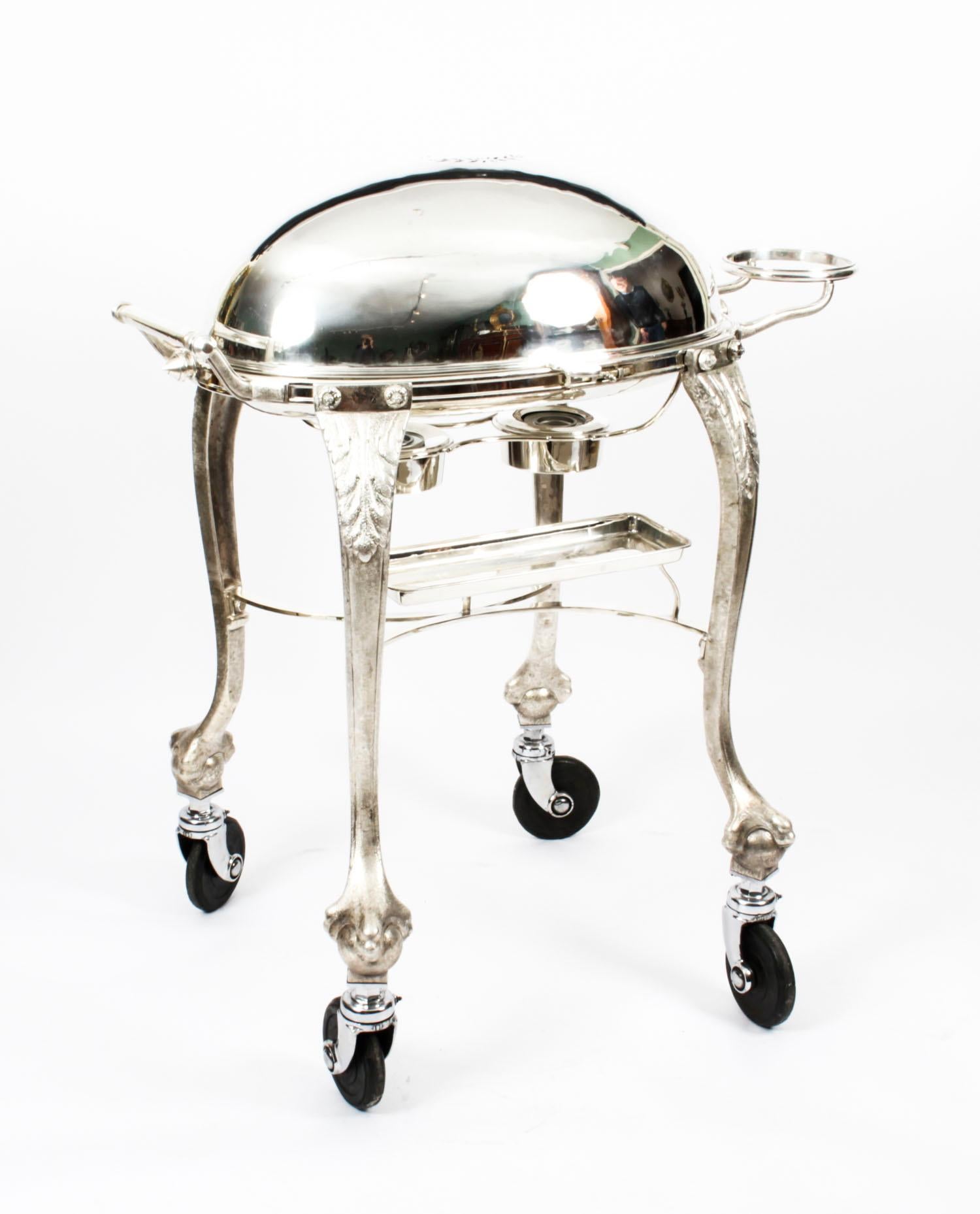 A magnificent and rare fully restored antique Art Deco silver plate serving cart, circa 1930 in date. 

Serve your roast beef in style!!

This stunning trolley is suitable for serving cooked meats such as roast beef, lamb, and turkey.

It