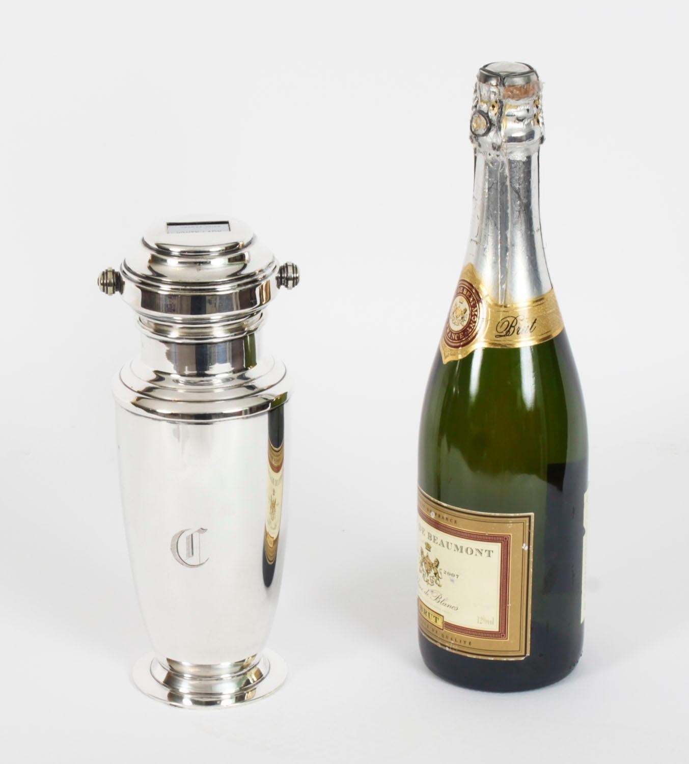Shaker à cocktail Art déco ancien en métal argenté par Mixit 20ème siècle en vente 11
