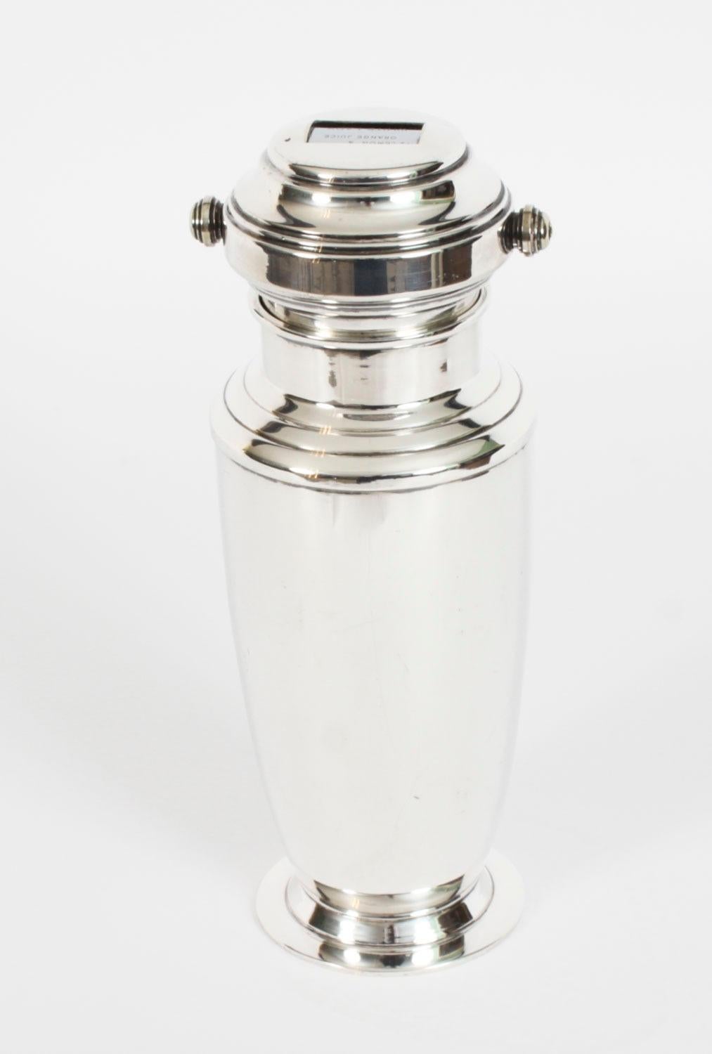 20ième siècle Shaker à cocktail Art déco ancien en métal argenté par Mixit 20ème siècle en vente