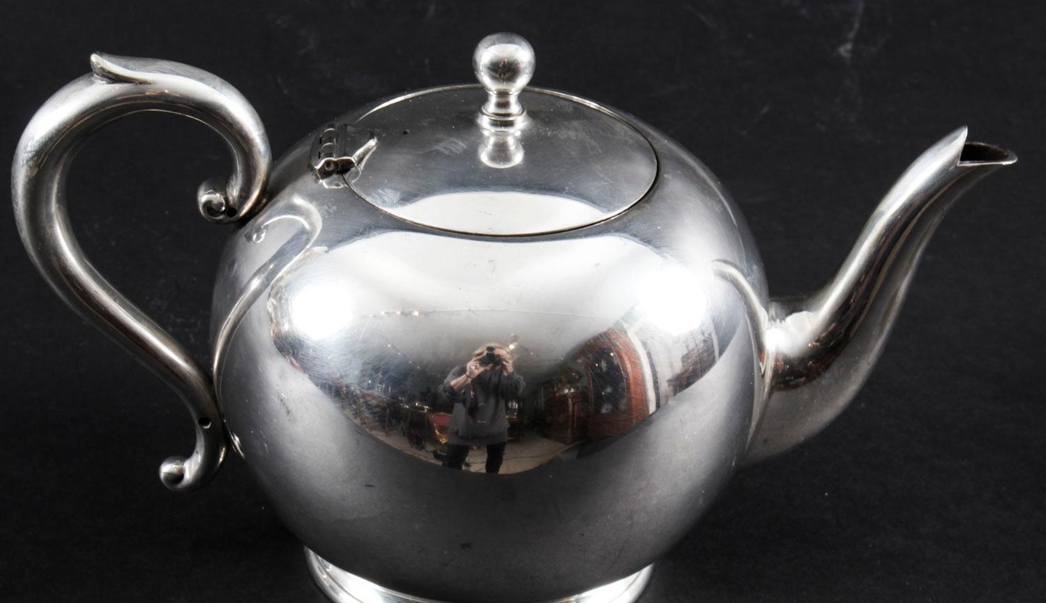 Antique Art Deco Silver Plated Teapot J B Chatterley & Sons Ltd 1930s 1