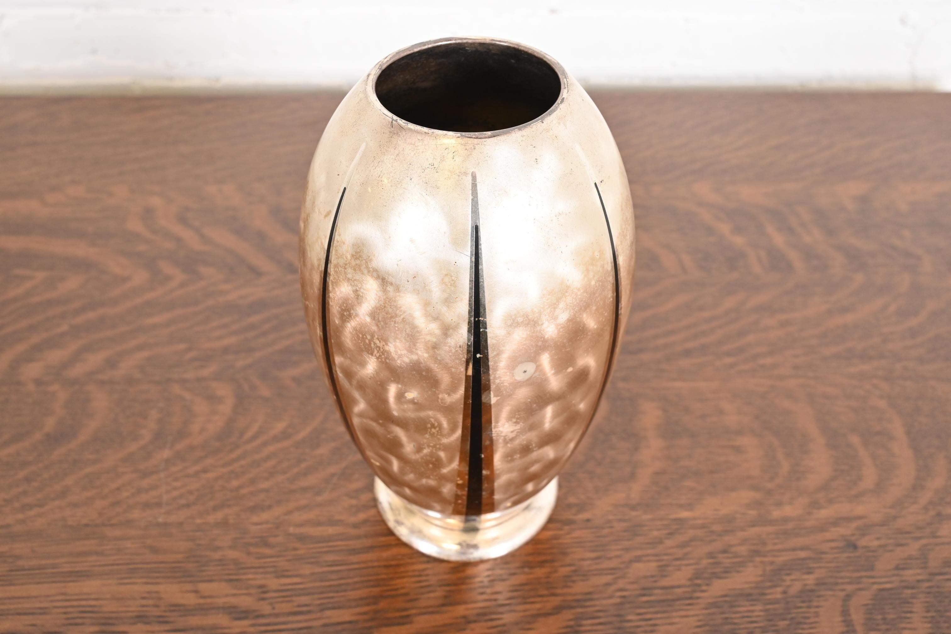 Antiguo jarrón Art Decó de plata de WMF Ikora, circa años 30 Alemán en venta