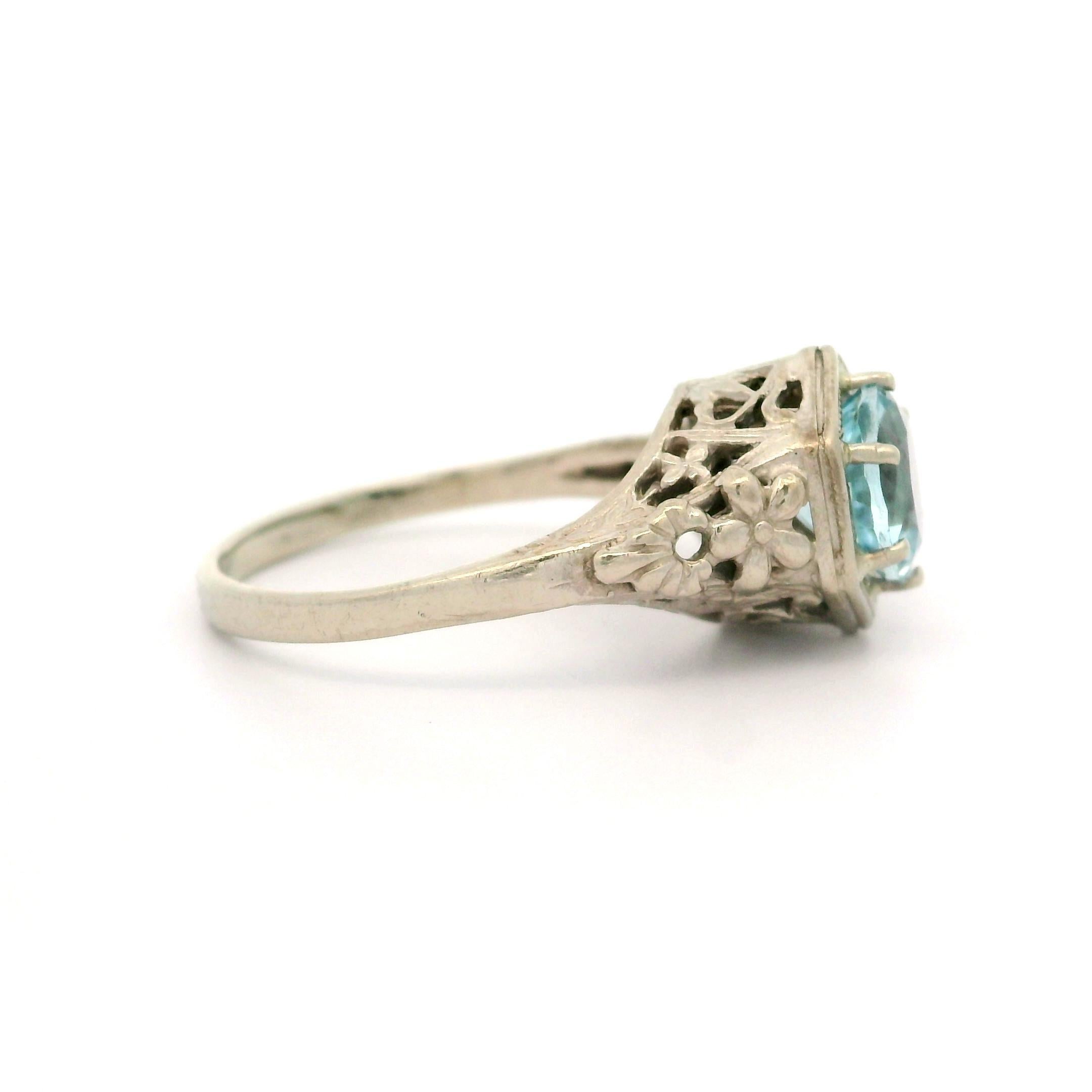 Antique Art Deco Solid White Gold 1.06ct Round Aquamarine Floral Open Work Ring For Sale 4